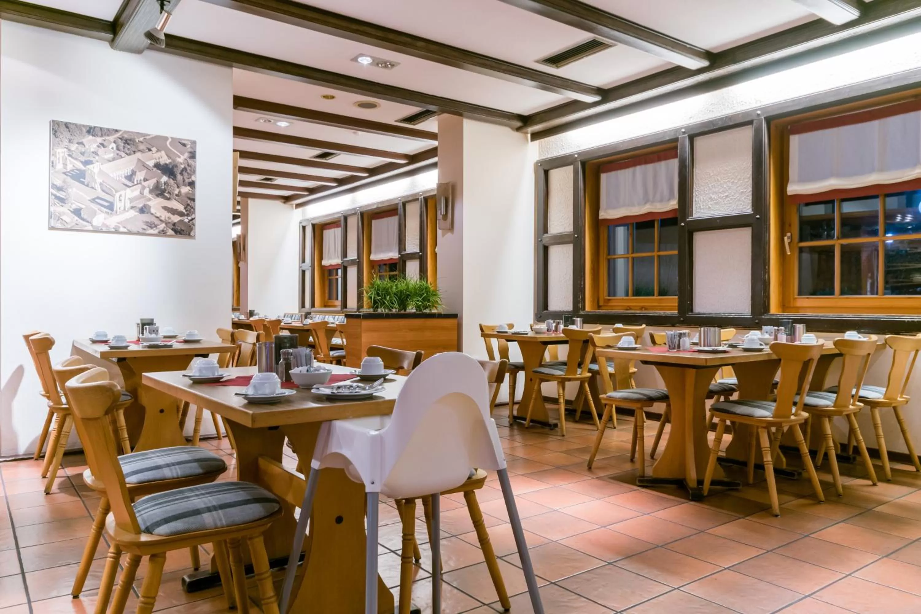 Restaurant/places to eat in Familien Apartmenthotel Panoramic