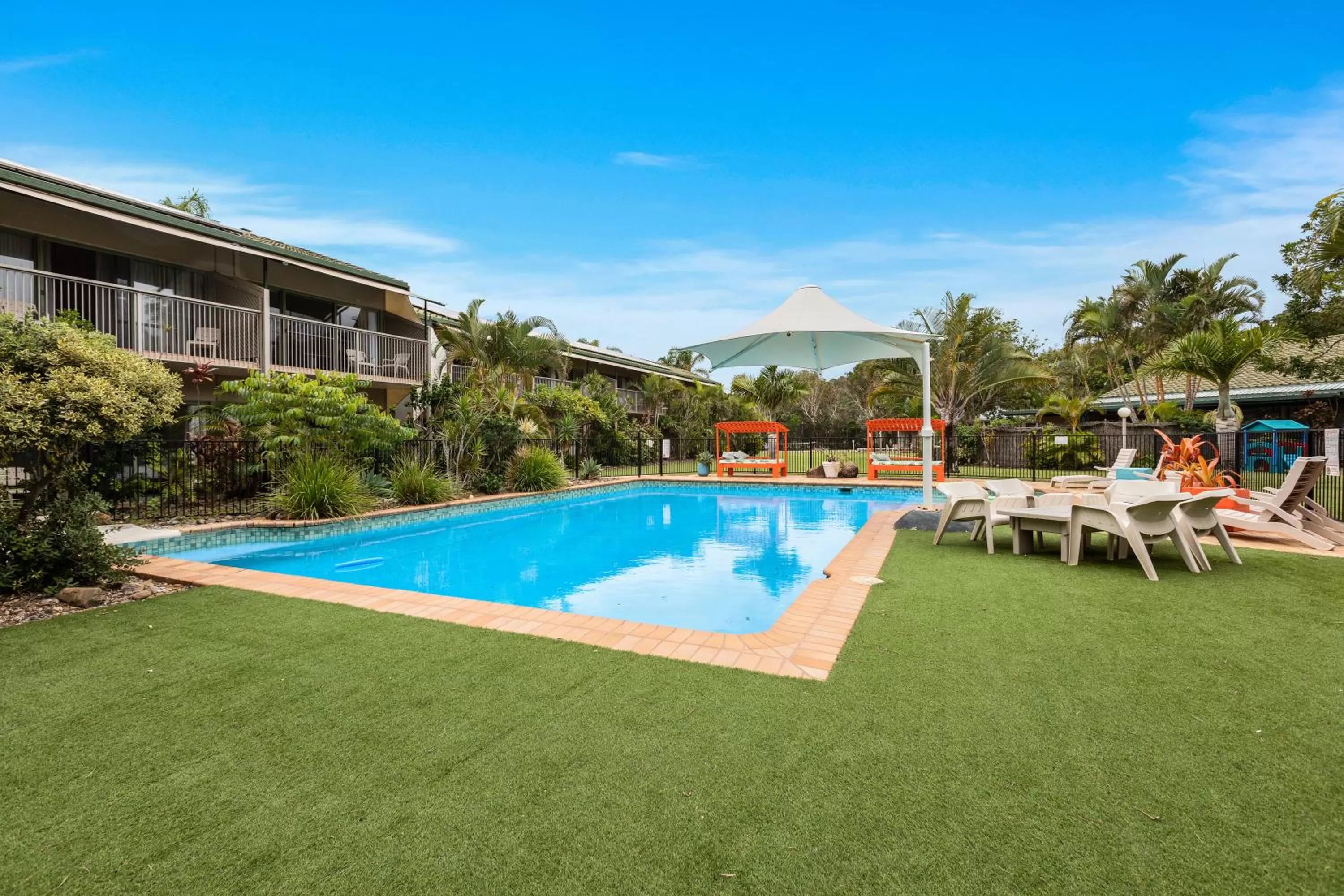Swimming pool in Ballina Beach Resort