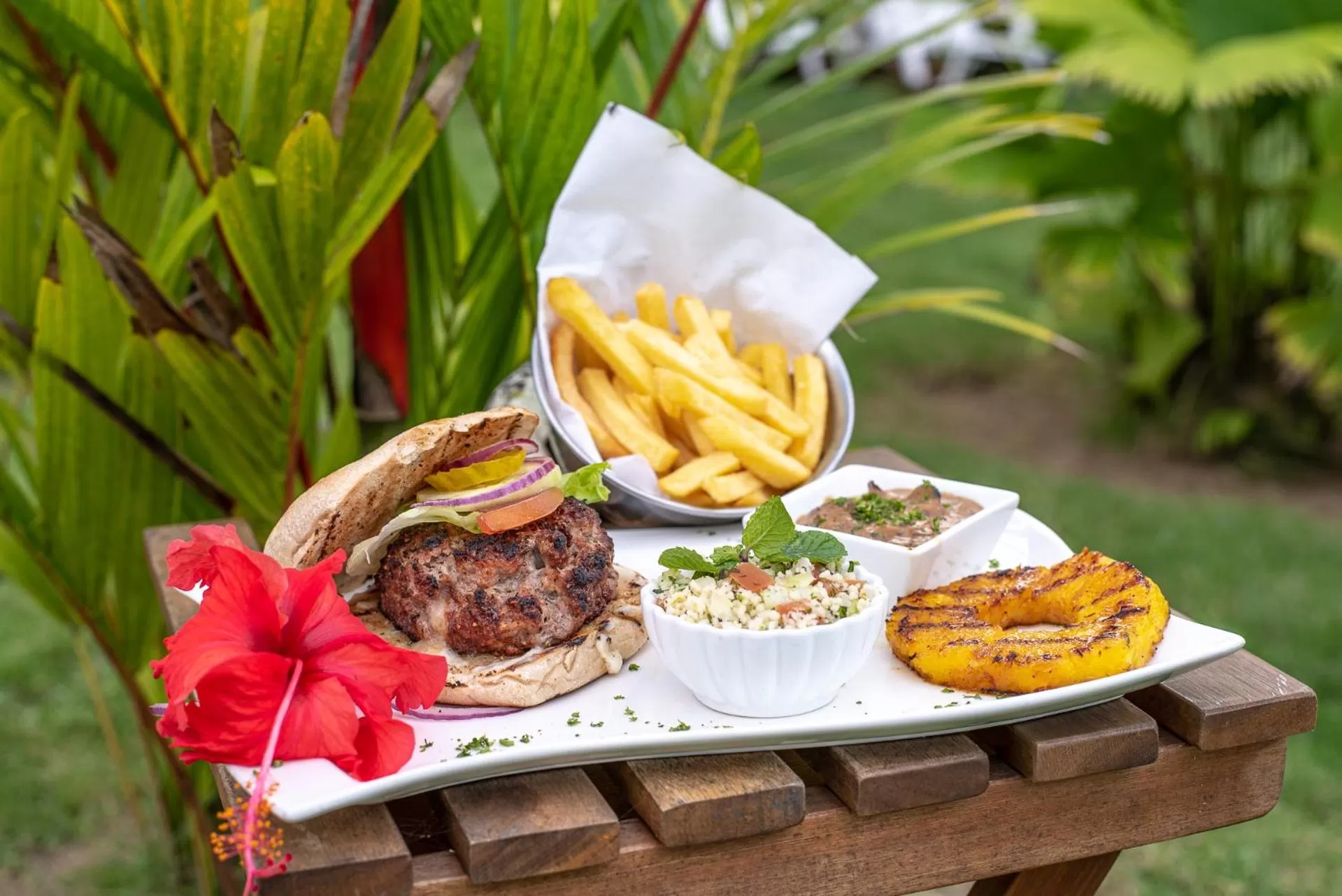 Garden in Oasis Bluff Beach