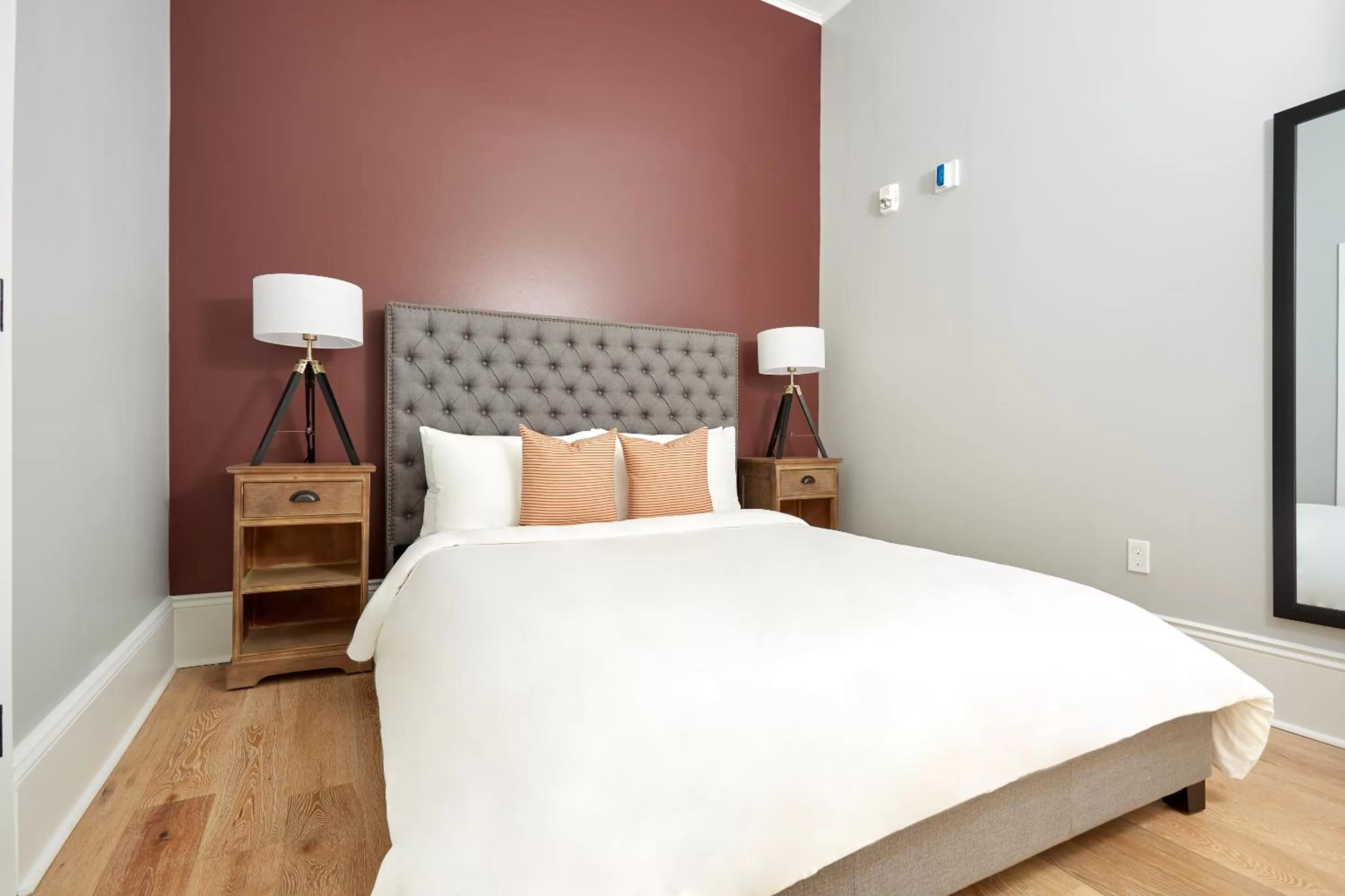 Living room, Bed in Sonder at The Vitascope