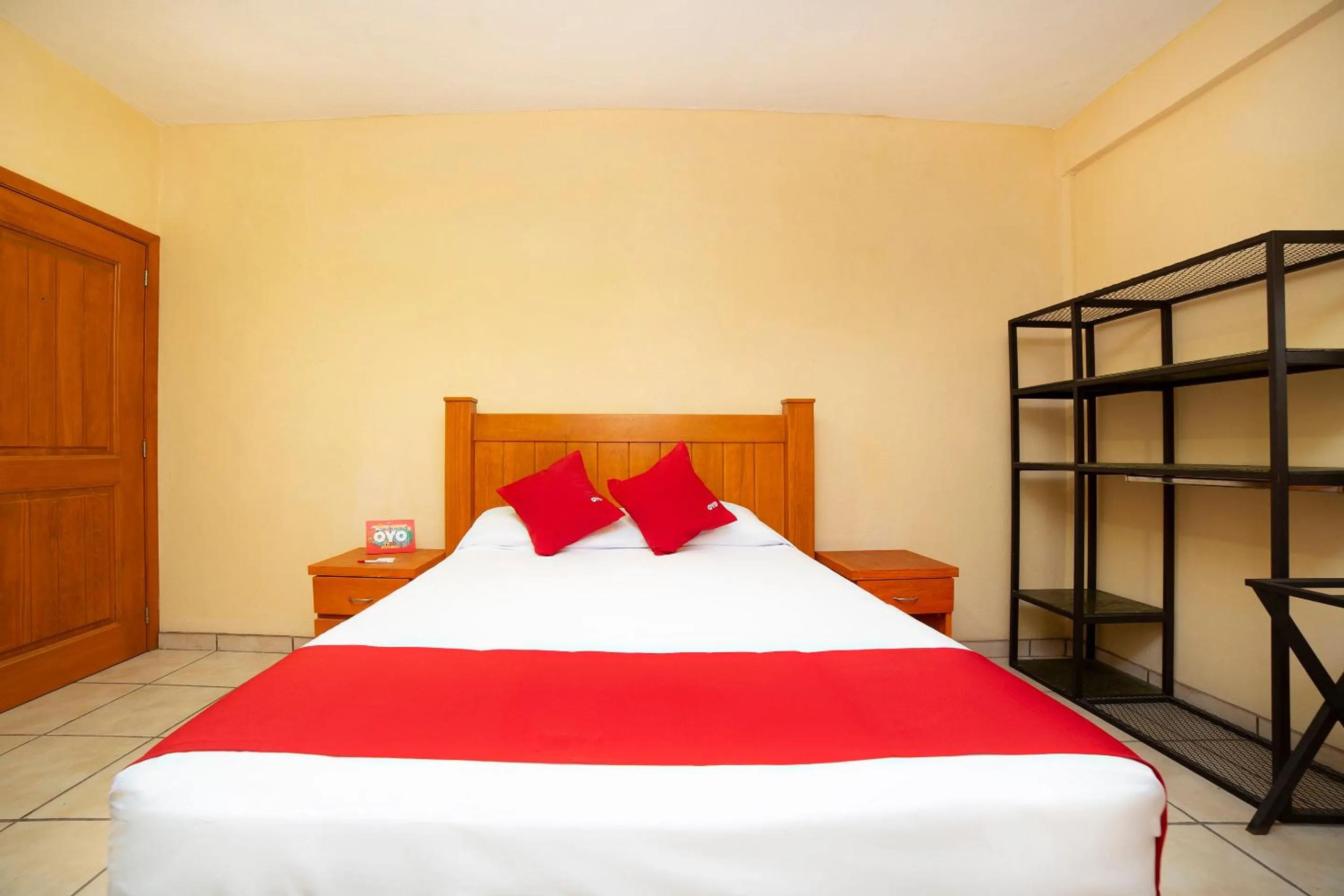 Bedroom, Bed in OYO Promenade