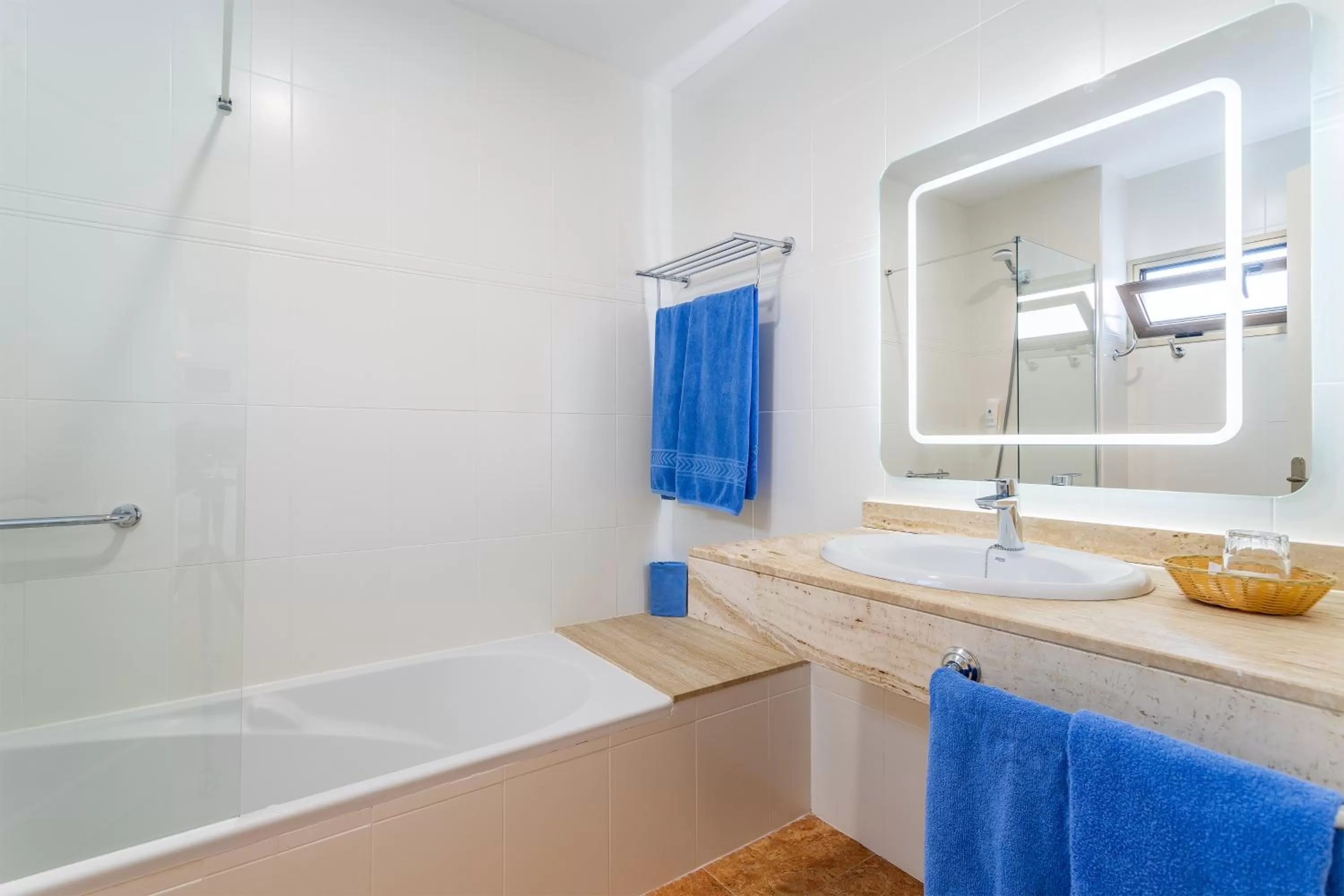 Bathroom in Hotel Floresta