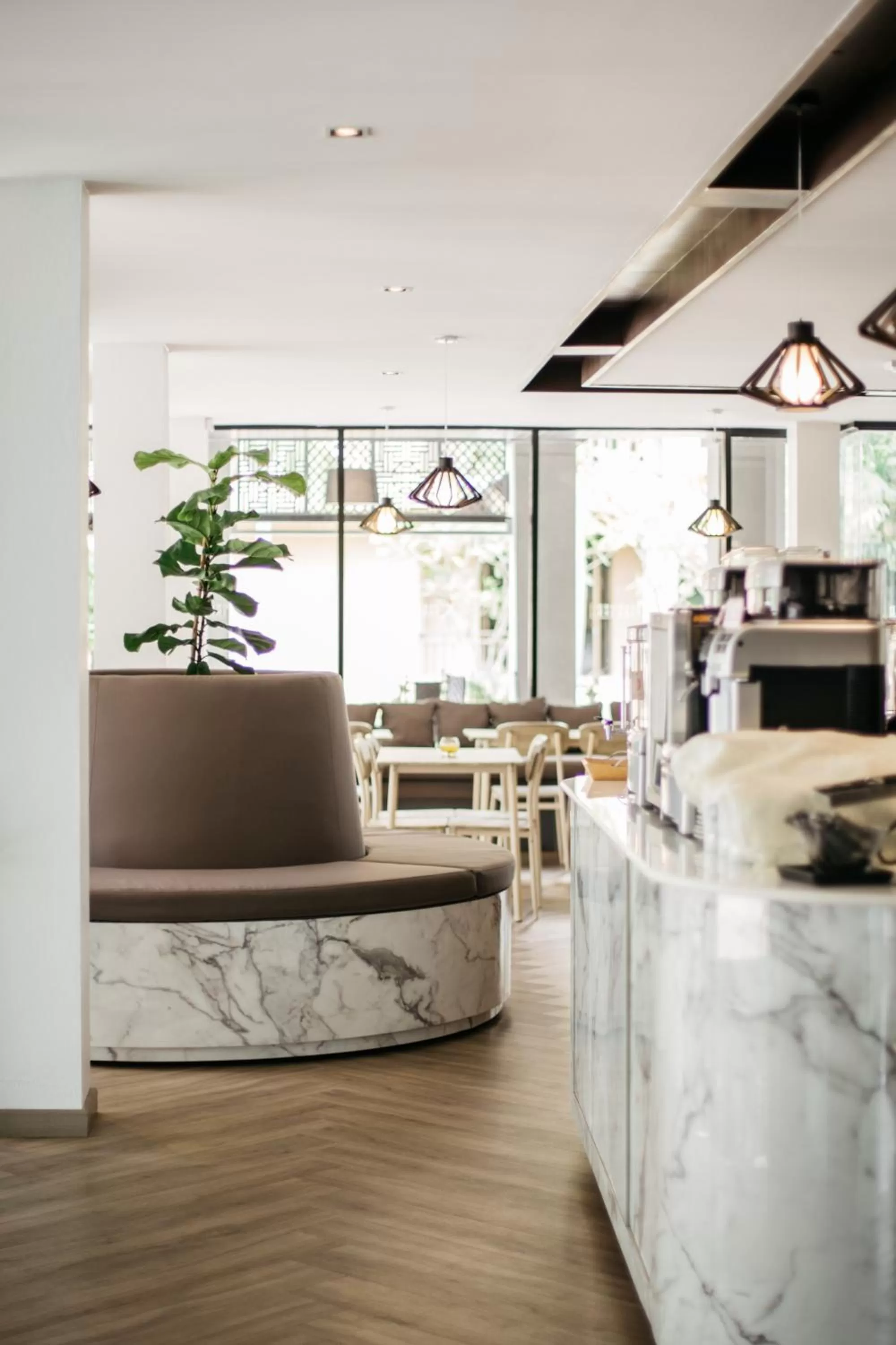 Restaurant/places to eat in Diamond Park Inn Chiangrai & Resort