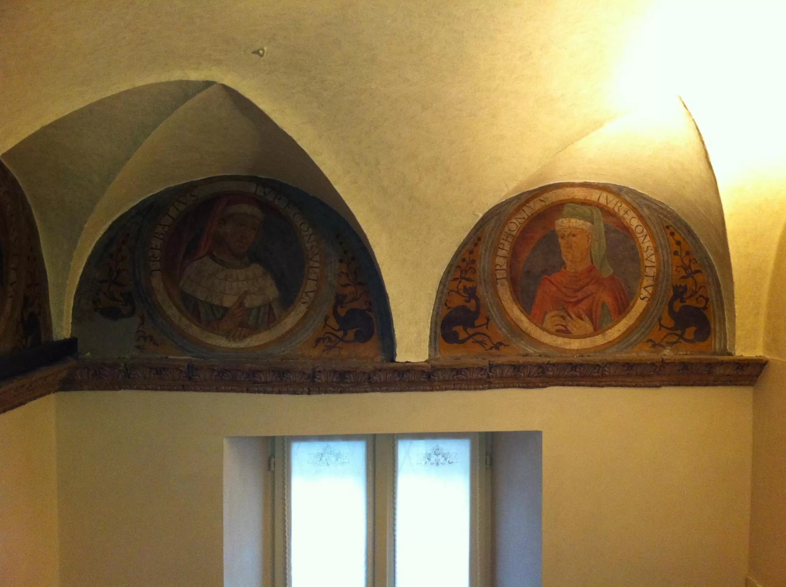 Decorative detail in Bramantesco