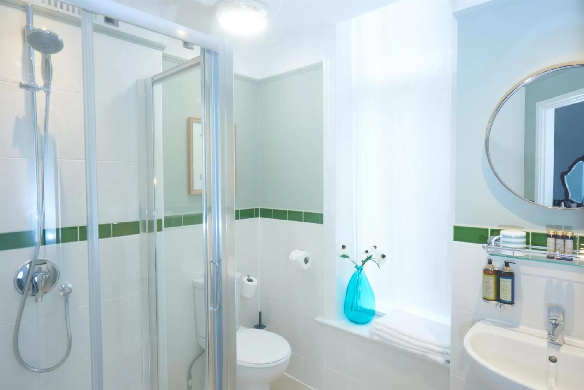 Bathroom in Embankment Hotel