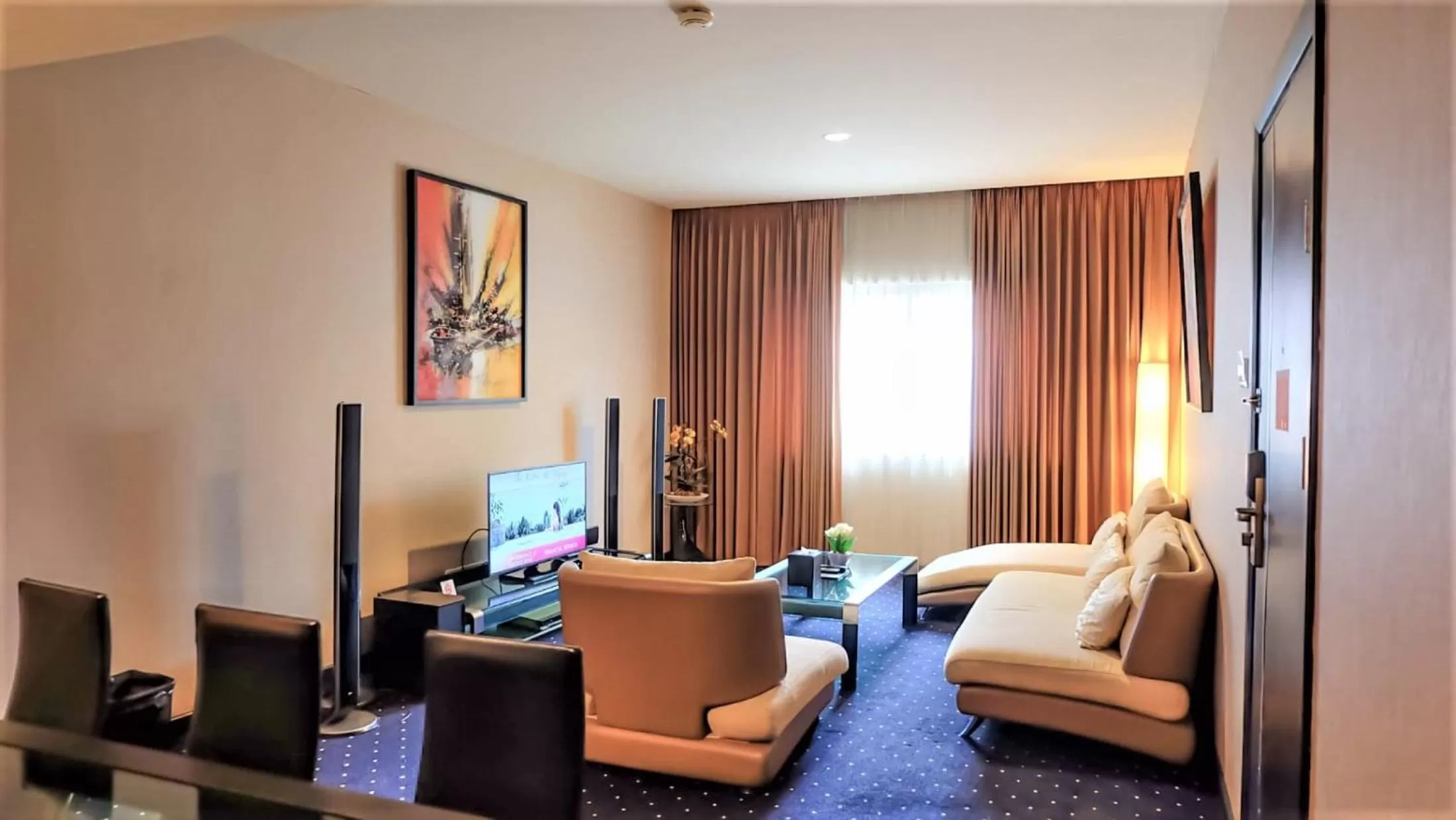 TV and multimedia in Swiss-Belhotel Silae Palu