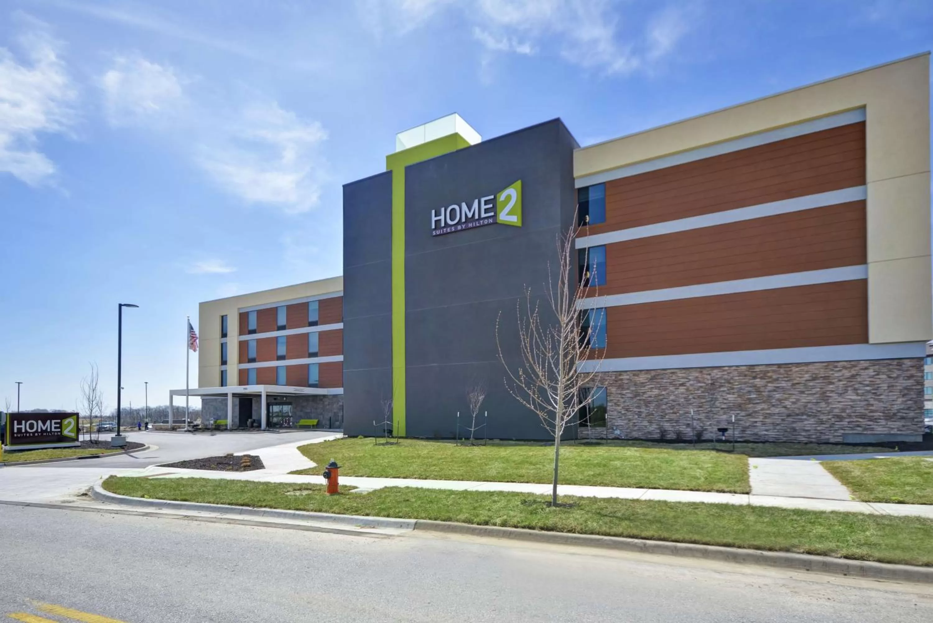 Property building in Home2 Suites by Hilton KCI Airport