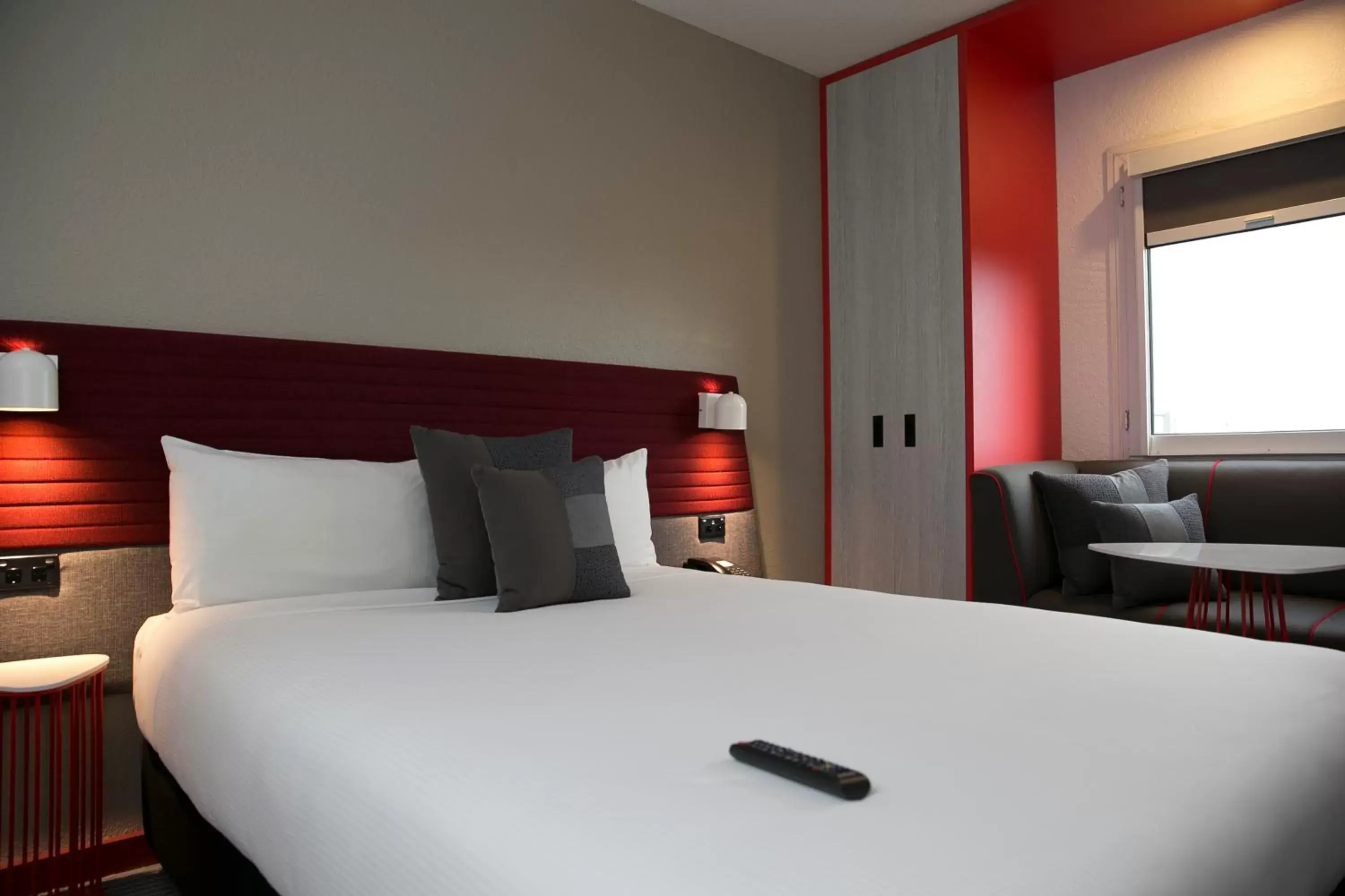 Superior King Room in ibis Sydney Airport Superior King Room in ibis Sydney Airport