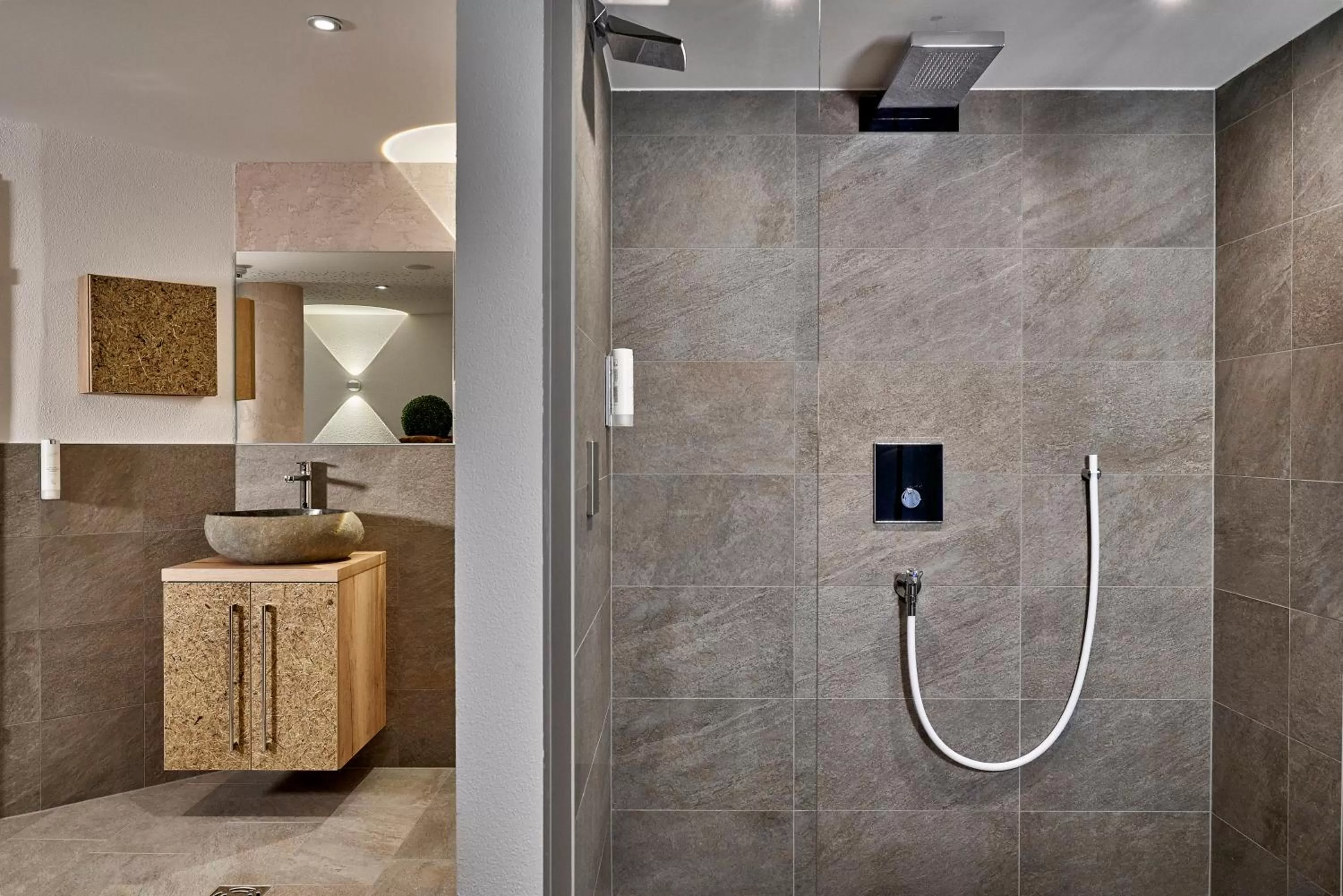 Spa and wellness centre/facilities, Bathroom in Hotel Arzlerhof