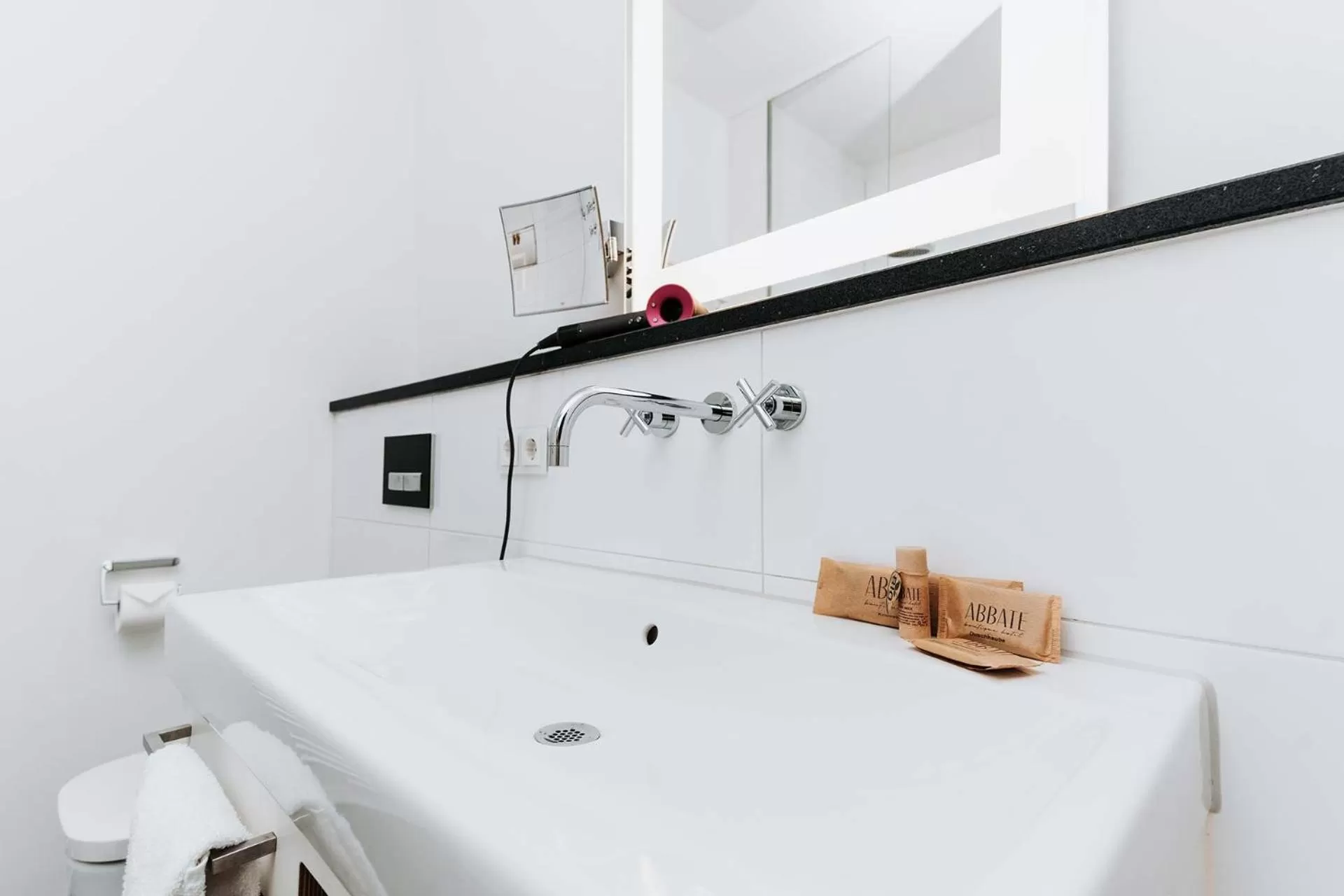 Bath in Abbate Boutique Hotel