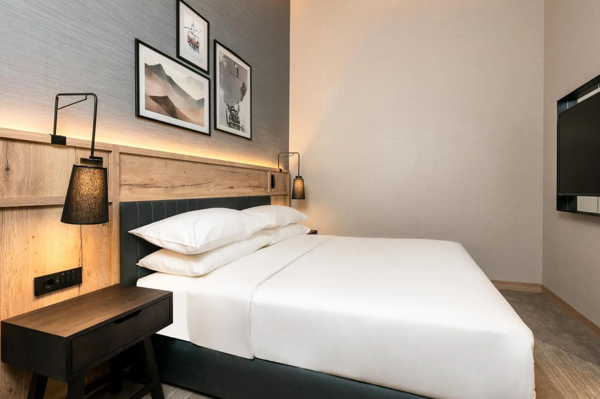 Bed in Strazhite Hotel - Half Board