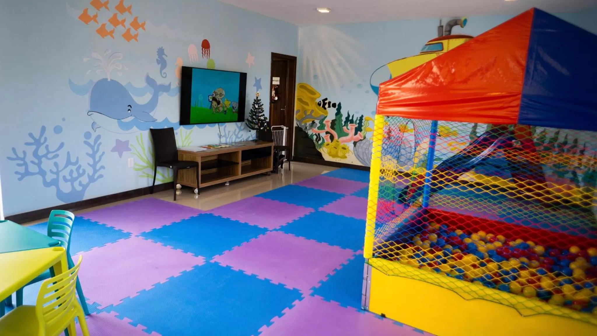 Kids's club in Pontal Praia Hotel