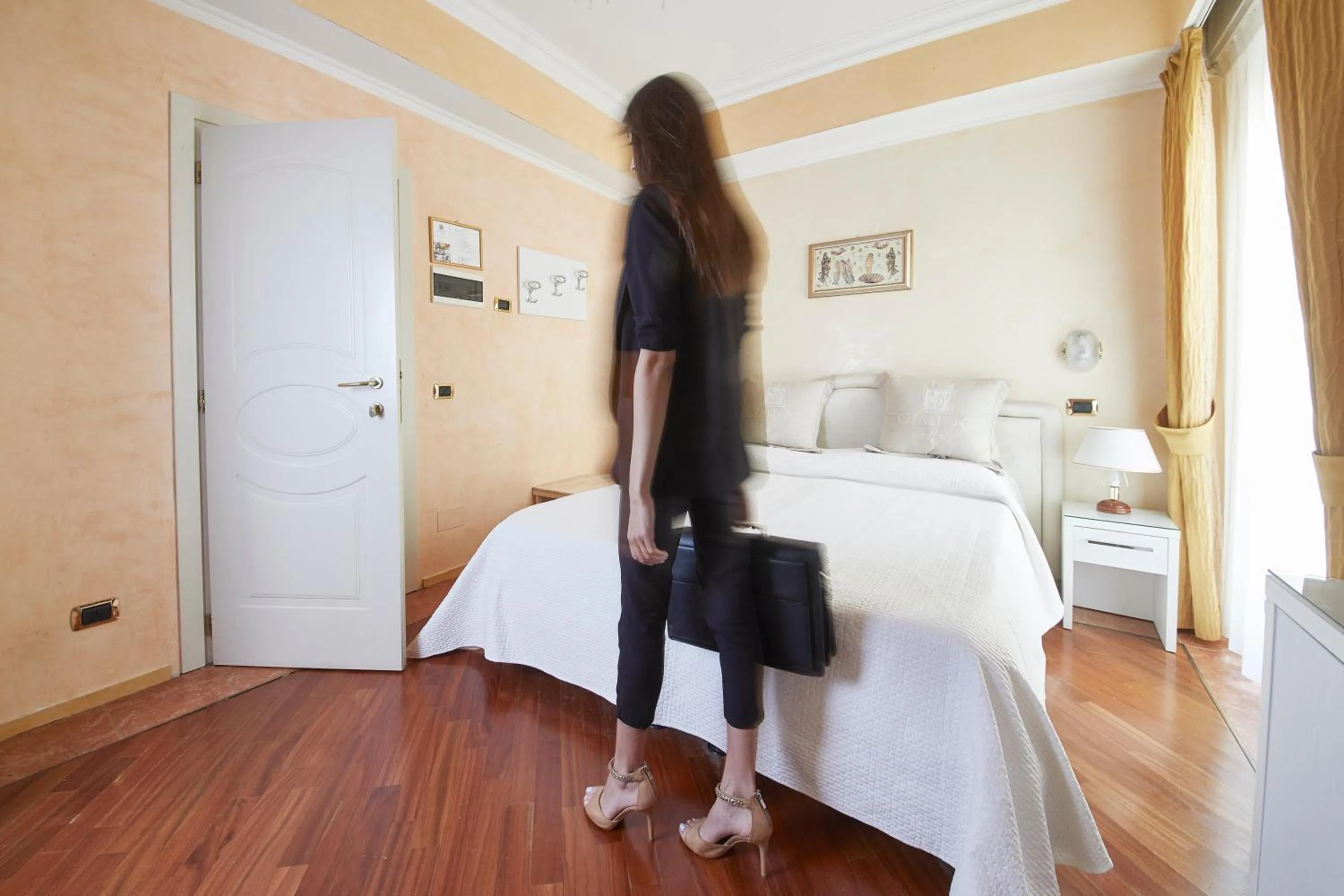 Photo of the whole room, Bed in Hotel Vienna Ostenda e Ristorante il Danubio