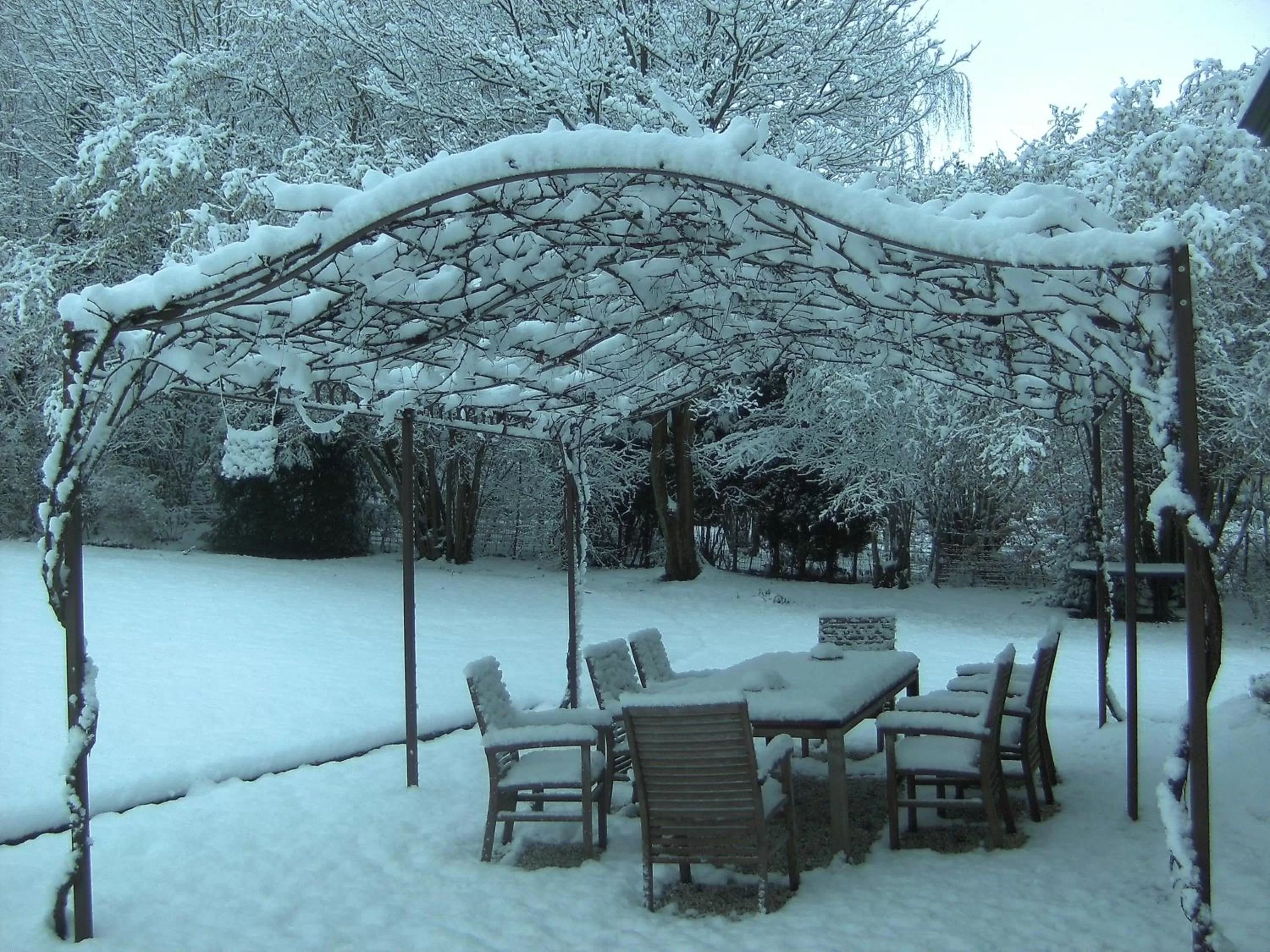 Garden view, Winter in L'Étape Fagnarde - Bed, Breakfast & Sauna