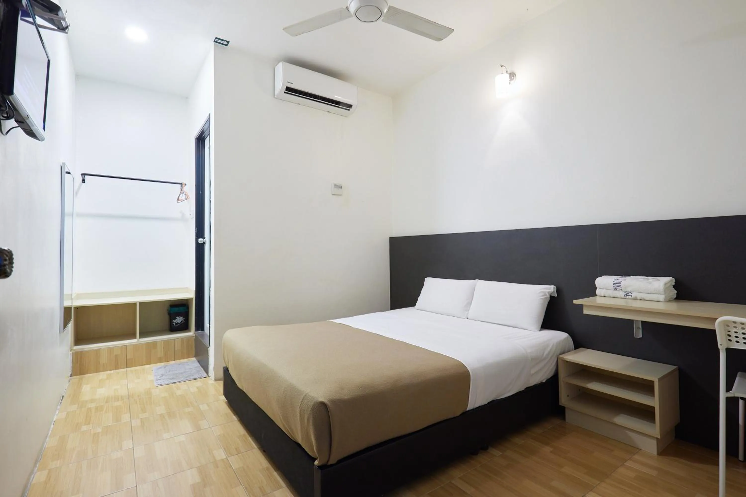 Bed in Uncle Guesthouse Kuala Terengganu