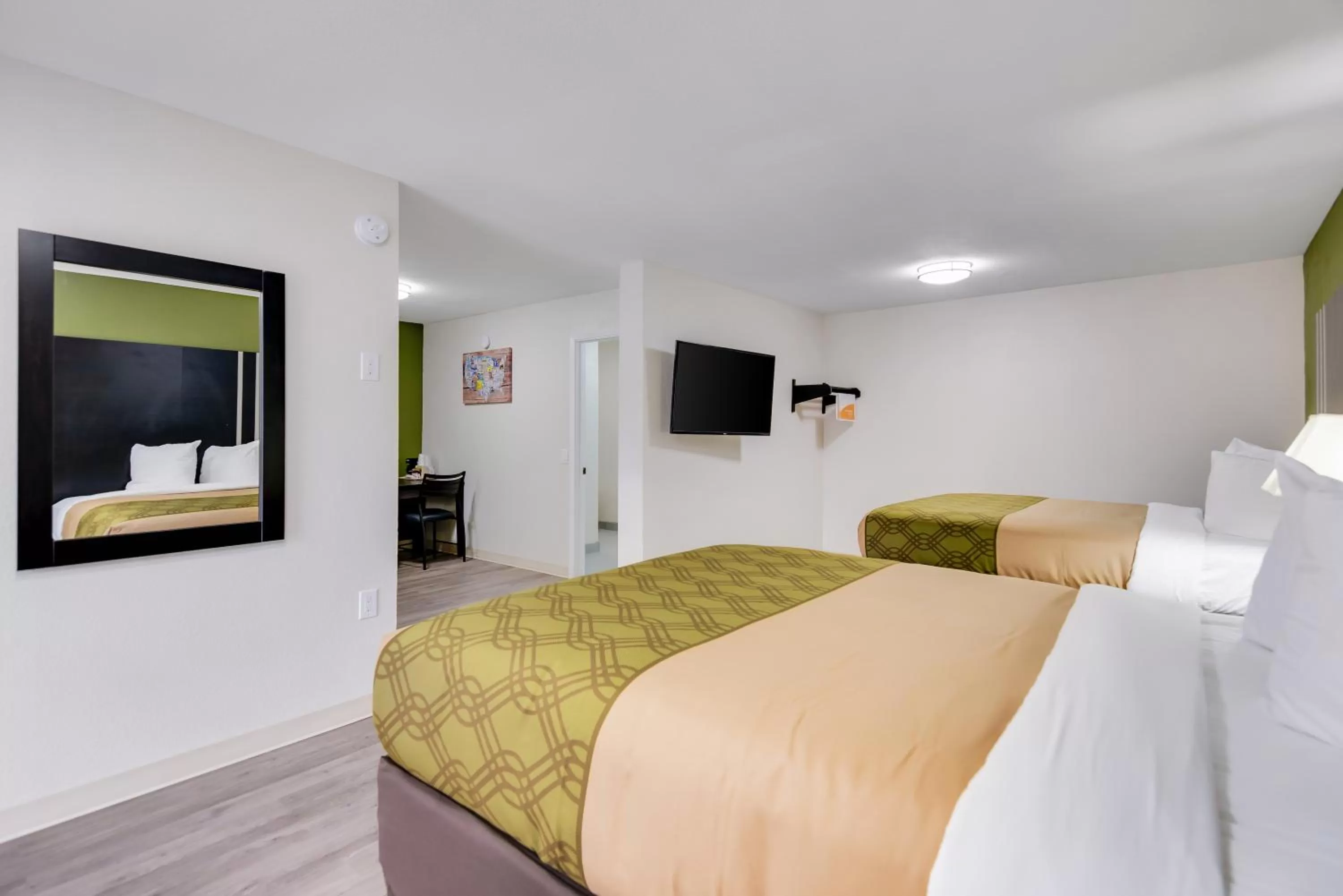 Bed in Super 8 by Wyndham Palestine TX