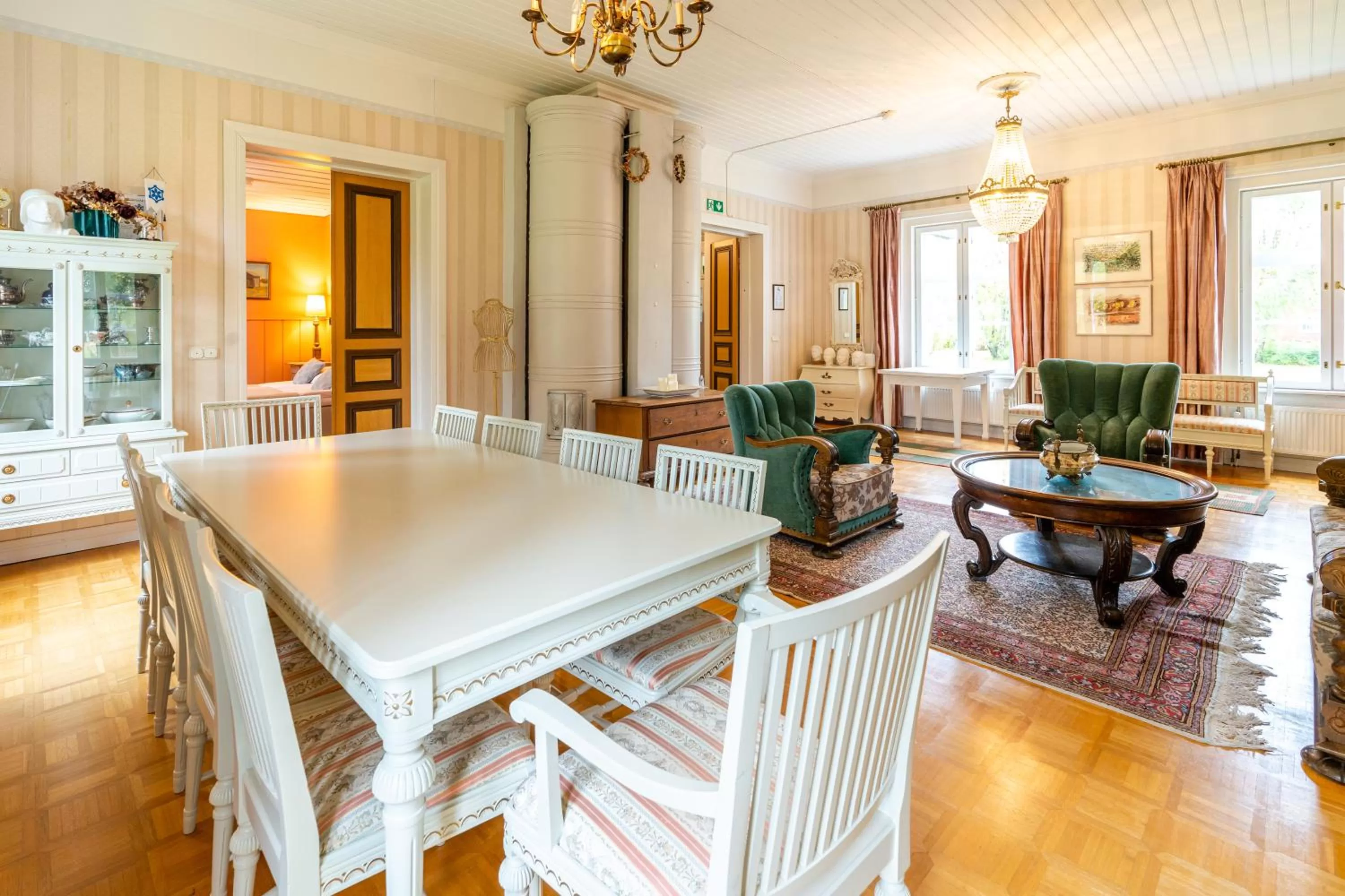 Seating area, Dining Area in Haapala Brewery restaurant and accommodation