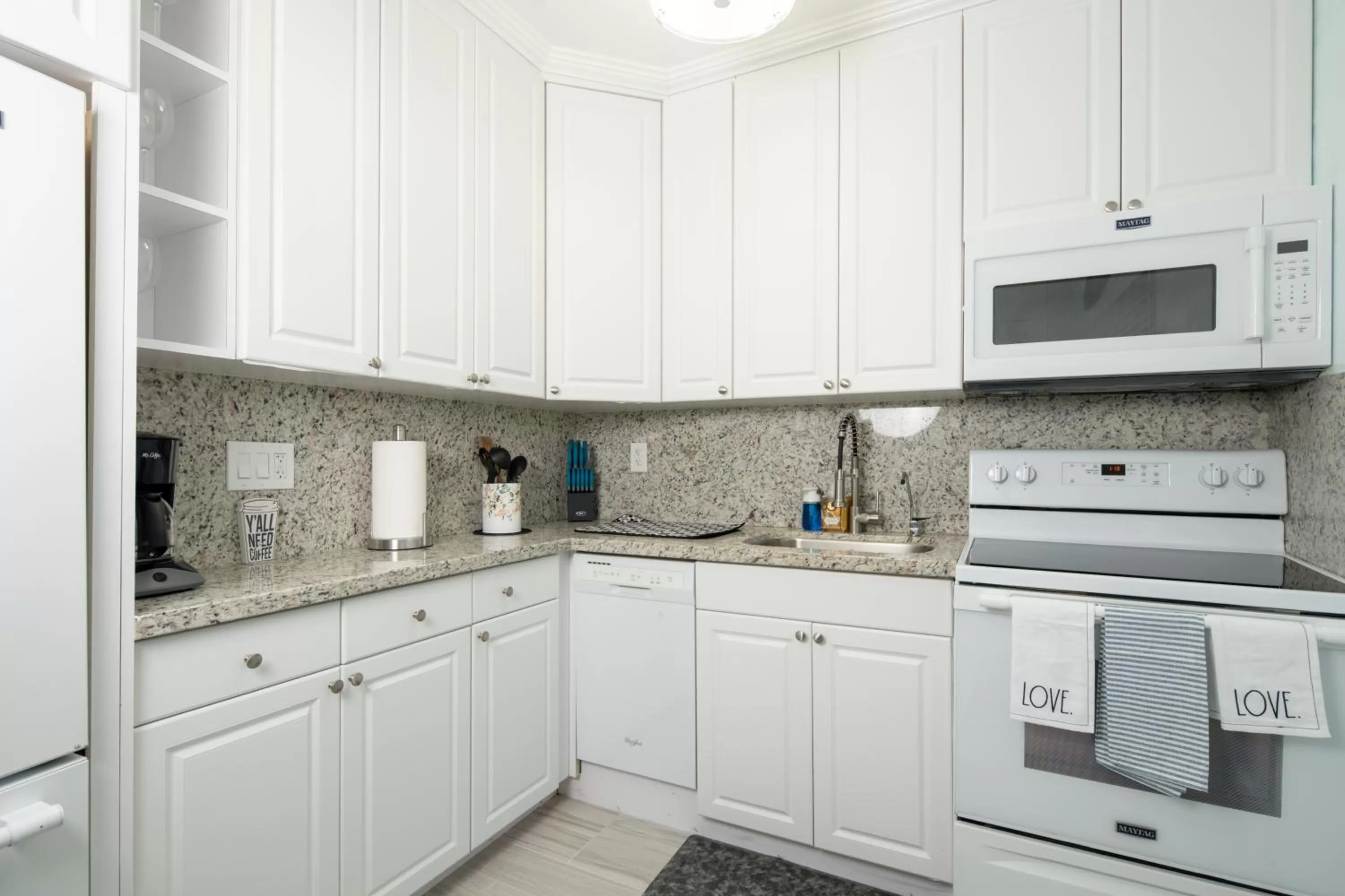 Kitchen or kitchenette in The Surf Hollywood Beach