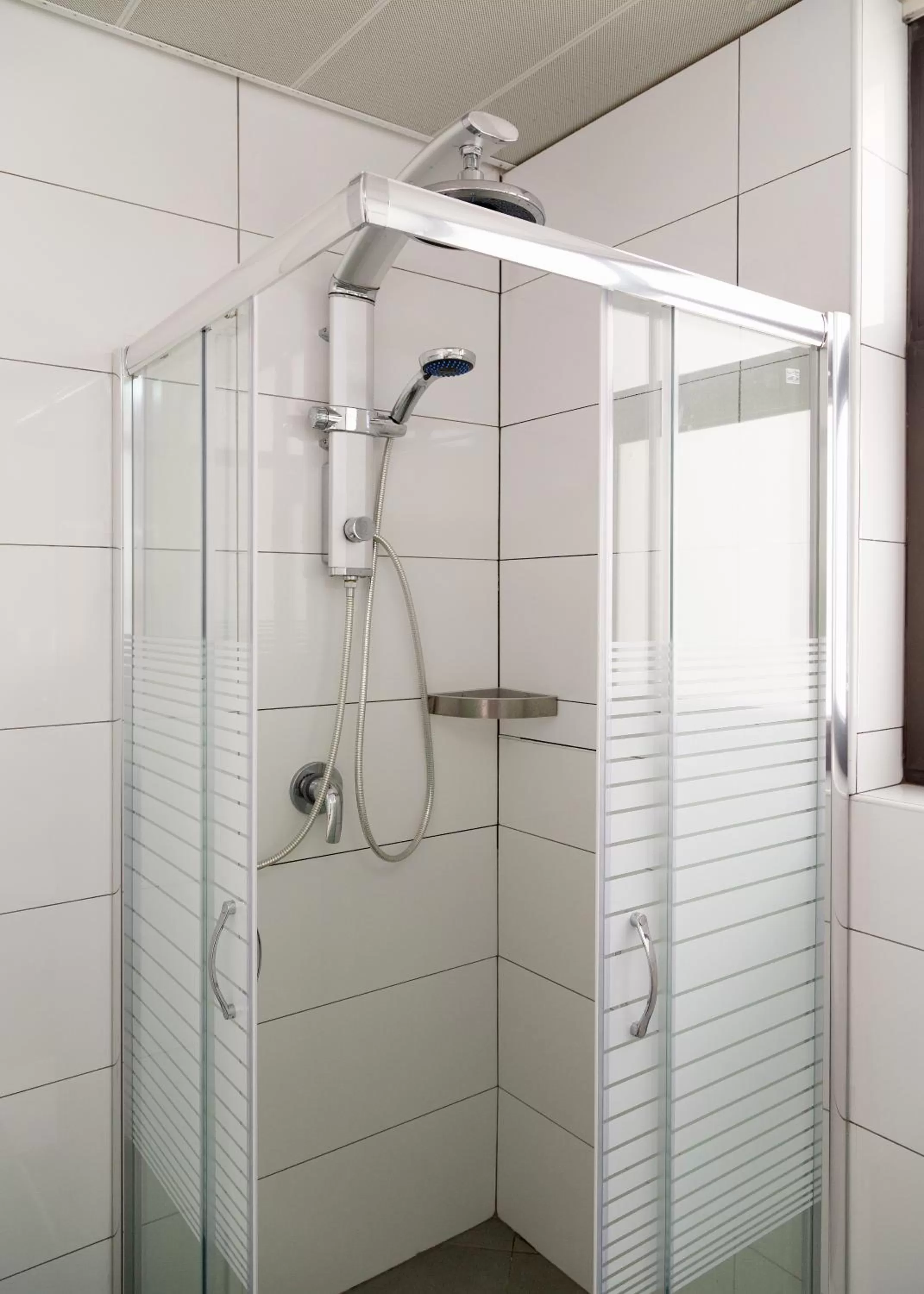 Bathroom in Johnny Hotel