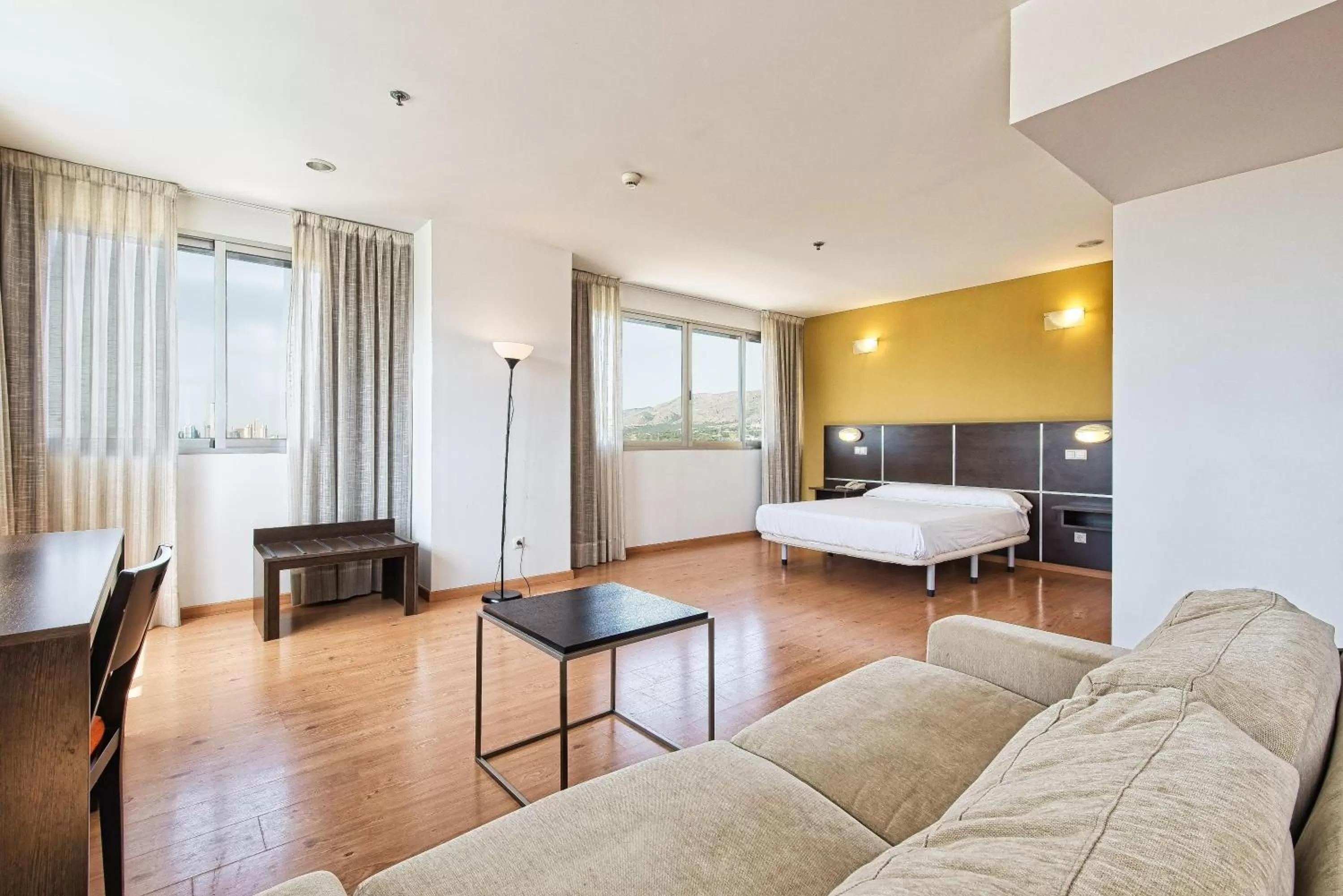 Photo of the whole room, Bed in La Estación