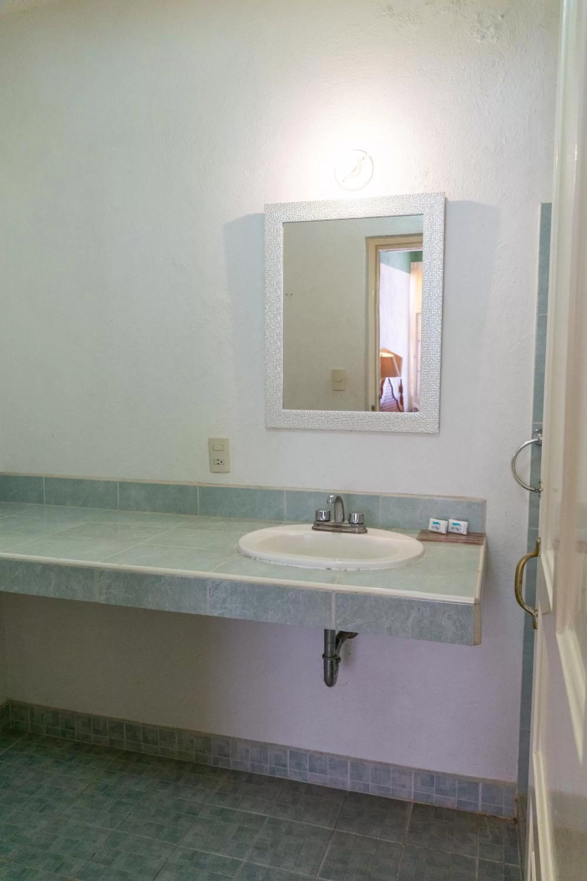 Bathroom in Hotel Colonial