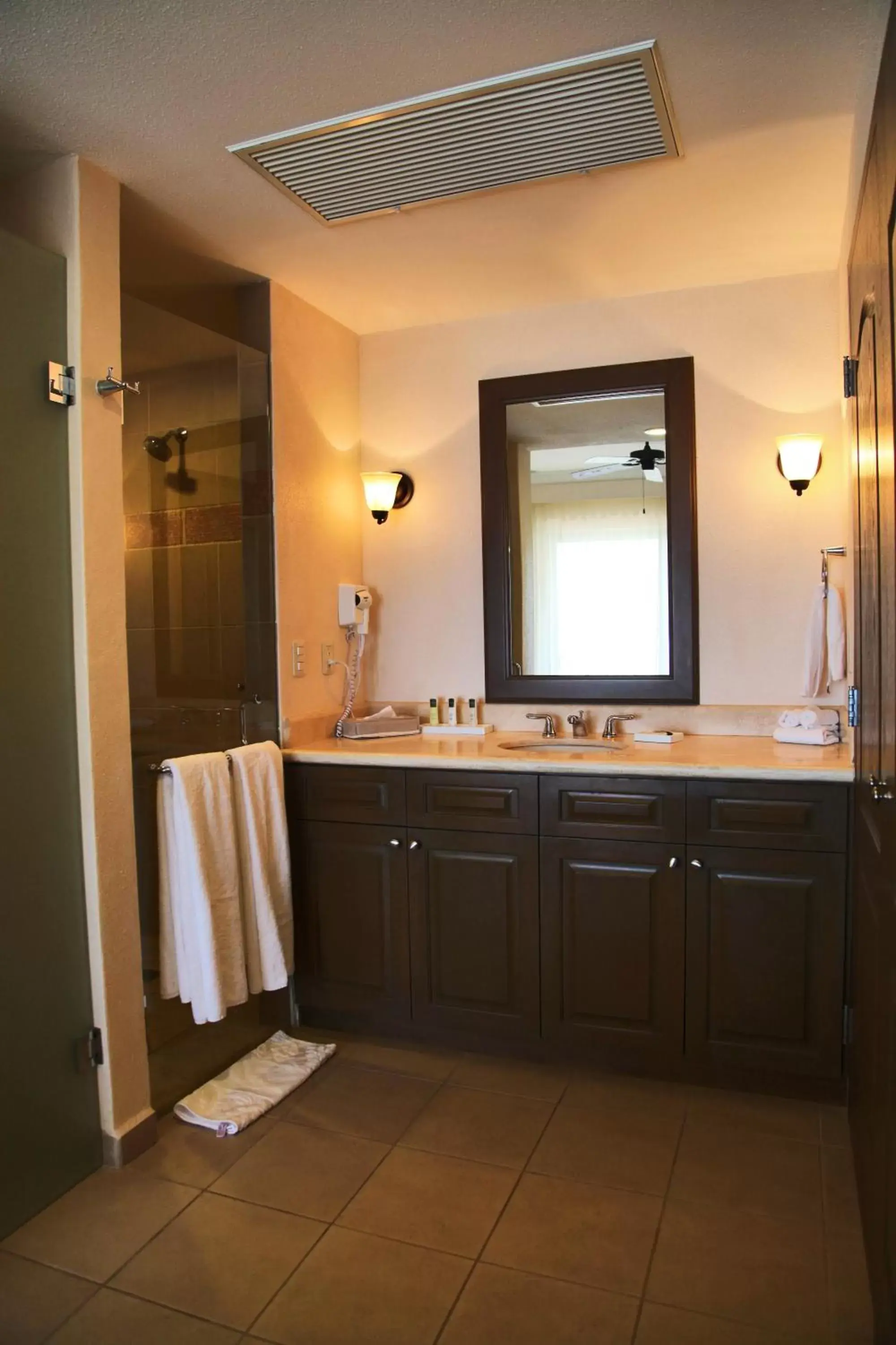 ONE BEDROOM SUITE PREMIUM FLOOR in Villa del Palmar at the Islands of Loreto ONE BEDROOM SUITE PREMIUM FLOOR in Villa del Palmar at the Islands of Loreto