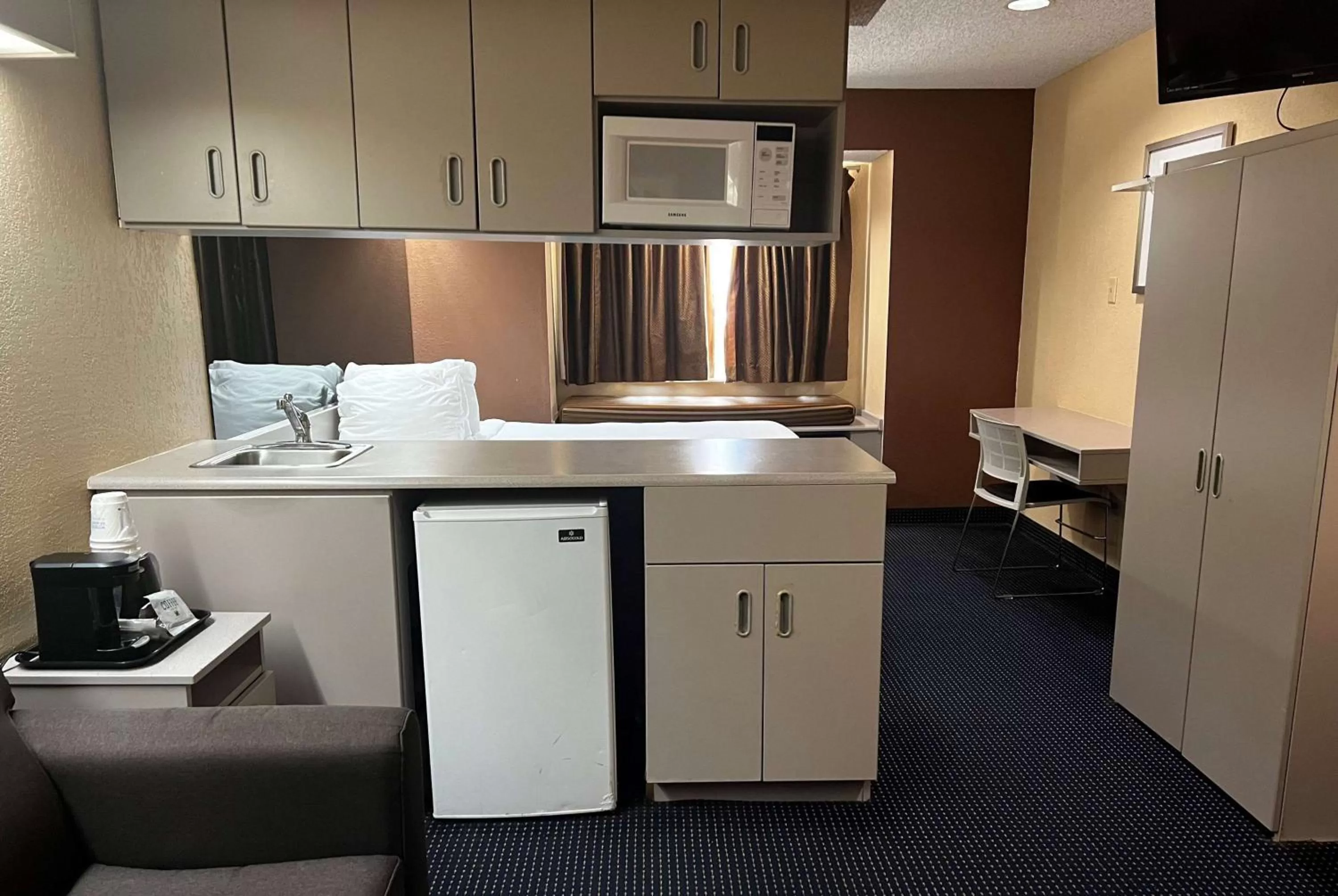 Photo of the whole room in Microtel Inn & Suites by Wyndham Houston/Webster/Nasa/Clearlake