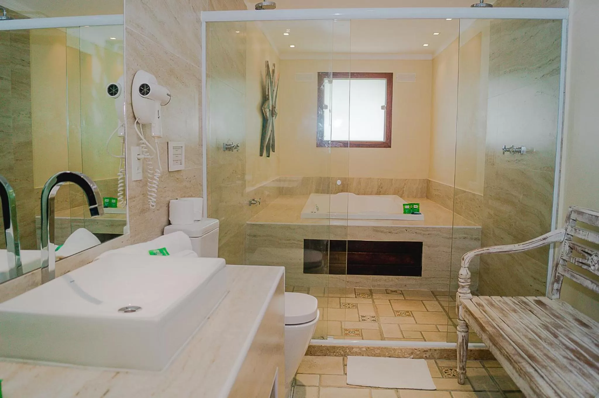 Bathroom in Pousada La Dolce Vita