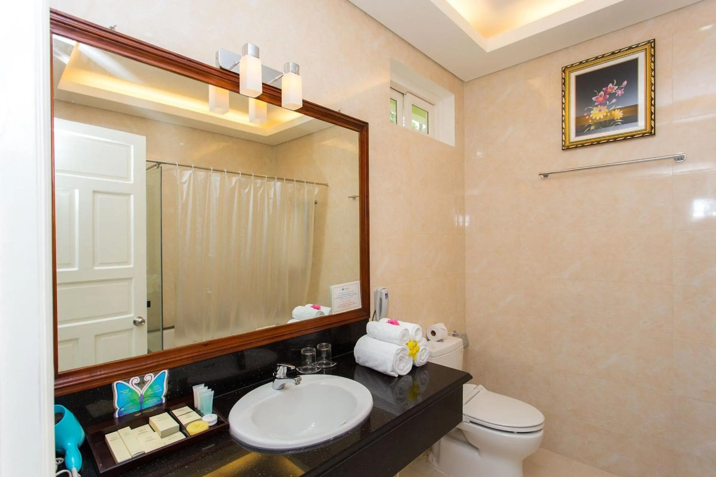 Toilet in Hawaii Resort Phu Quoc
