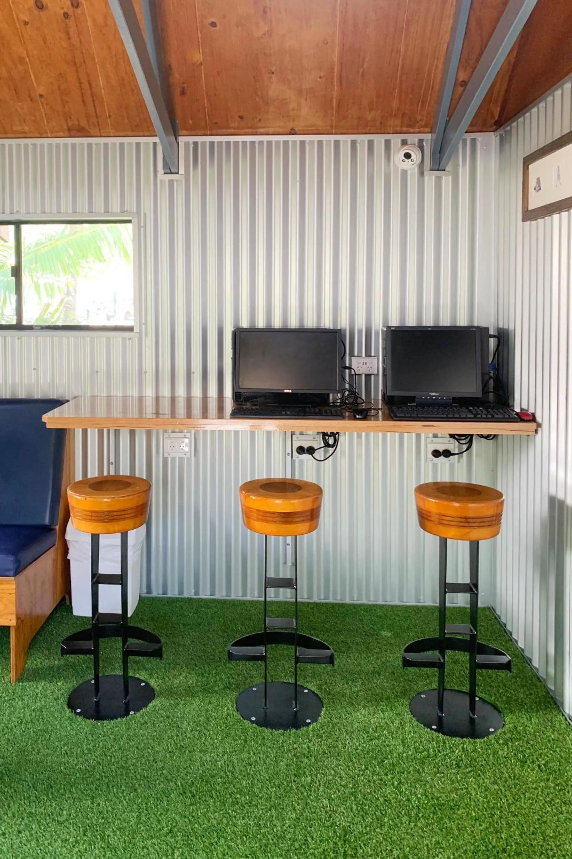 Communal lounge/ TV room in Airlie Beach Magnums - Adults Only