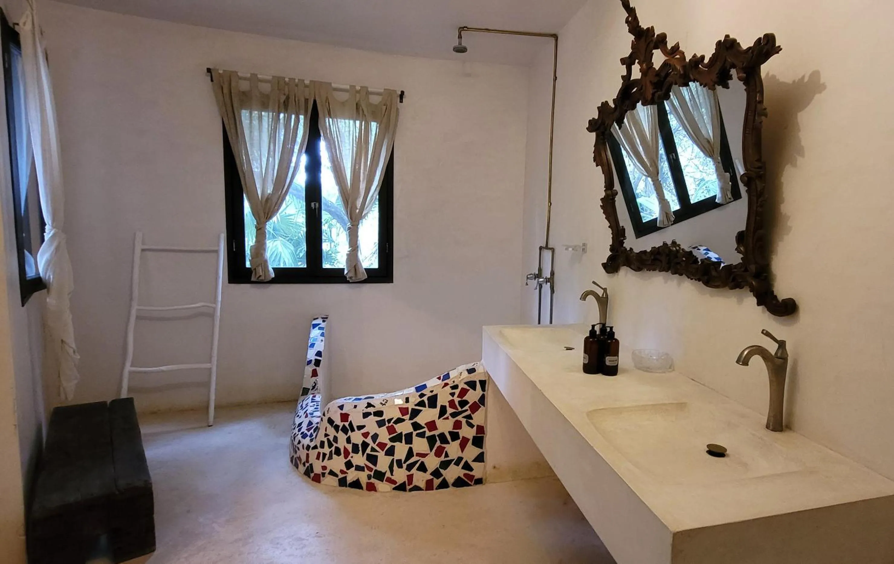 Shower in Casa Ambar Hotel & Boutique Tulum