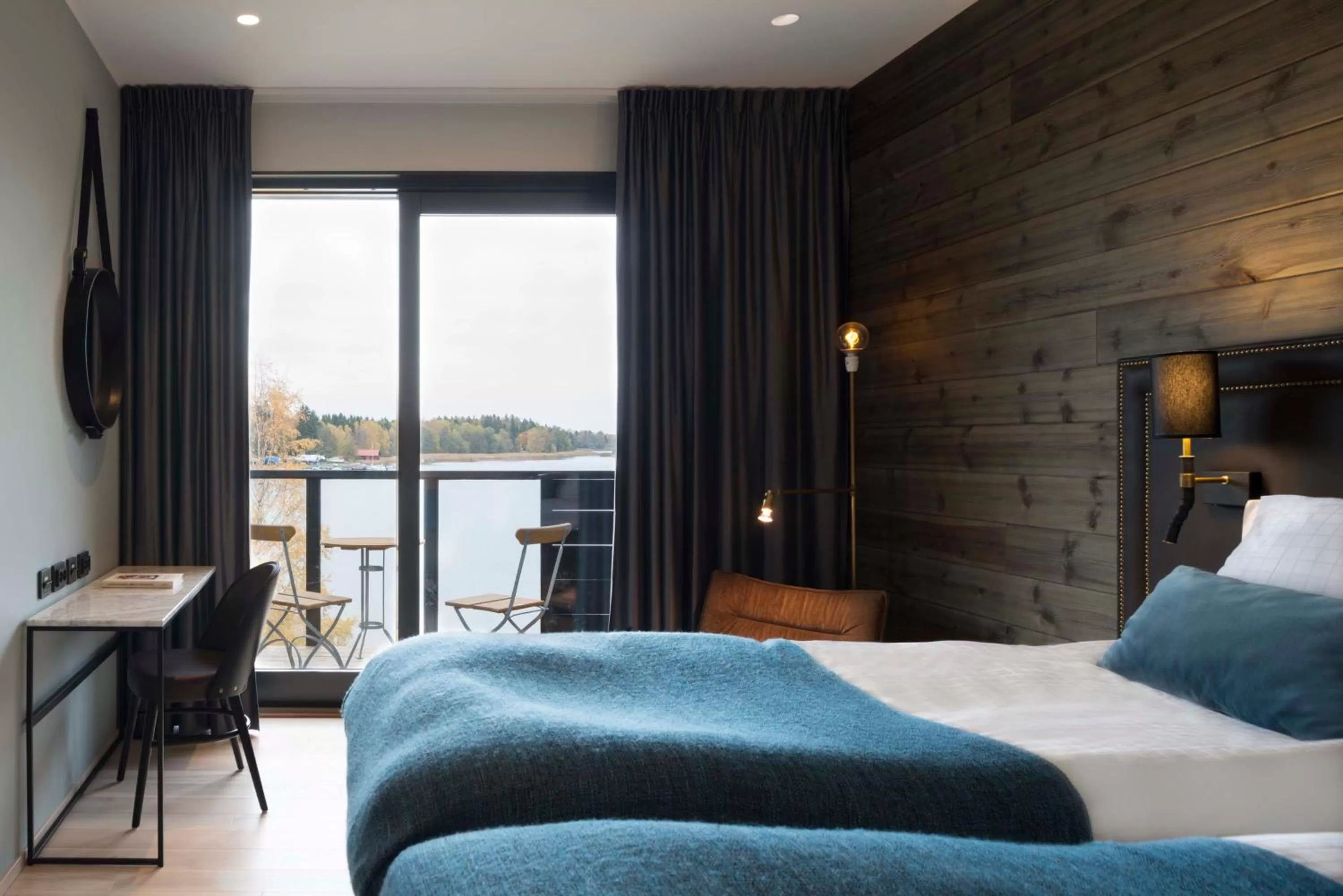 Deluxe Double Room with Balcony and Sea View in Marholmen