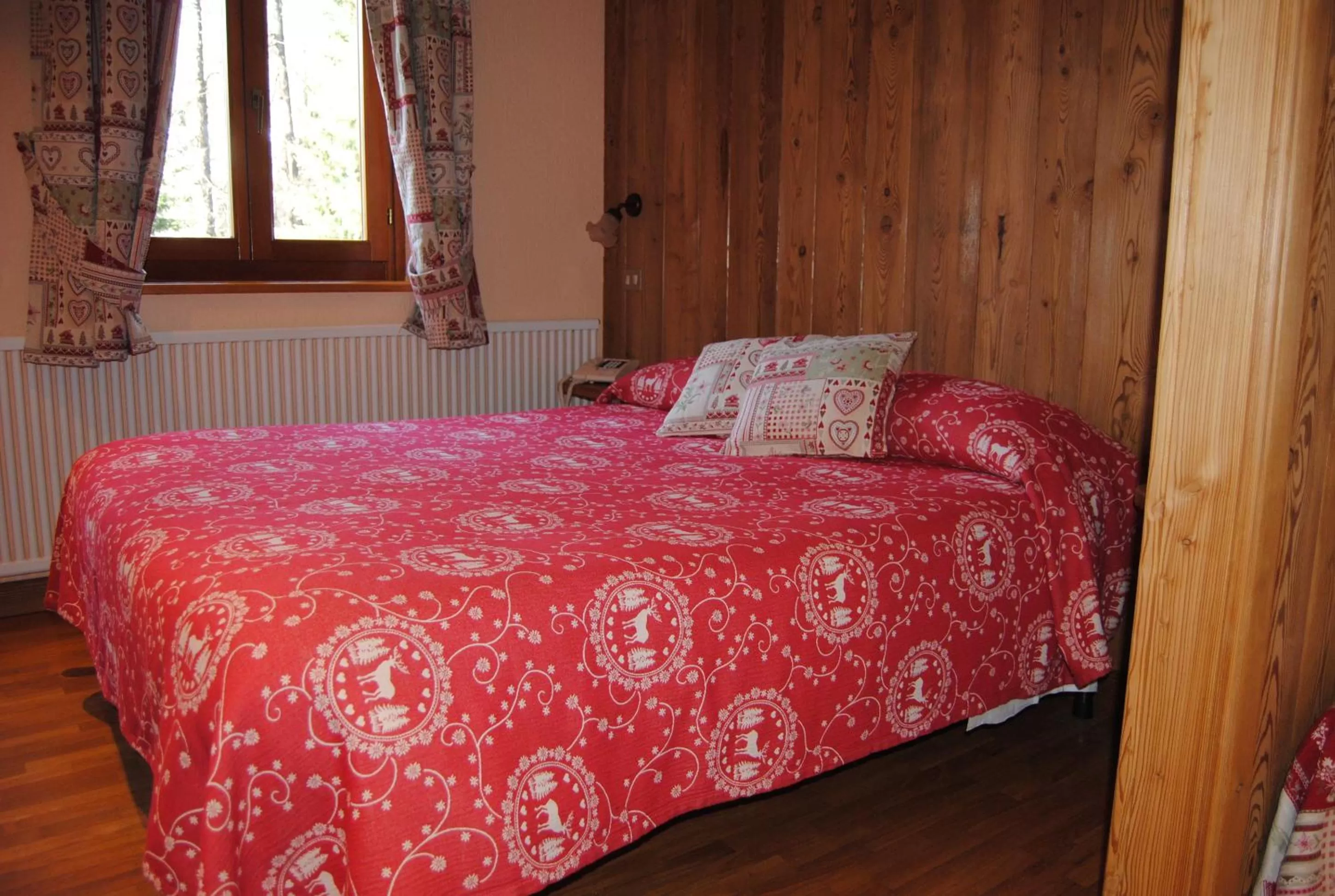 Bedroom, Bed in Chalet Plan Gorret