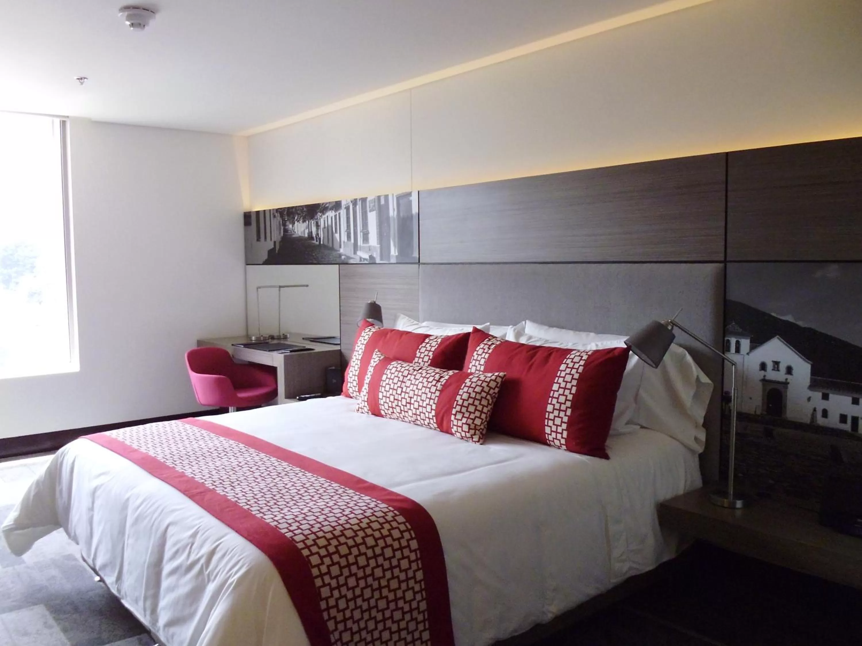 Day, Bed in EK Hotel By Preferred Hotels Group