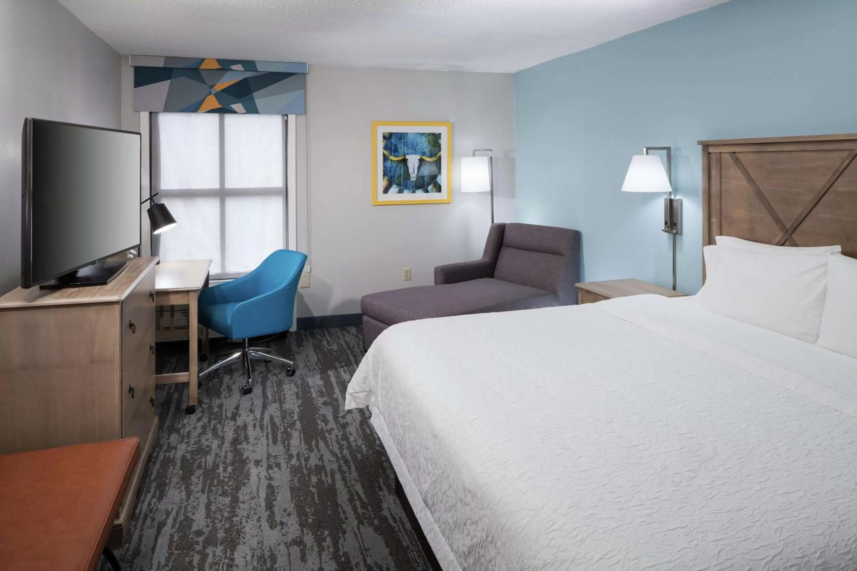 Bedroom, Bed in Hampton Inn Austin Round Rock