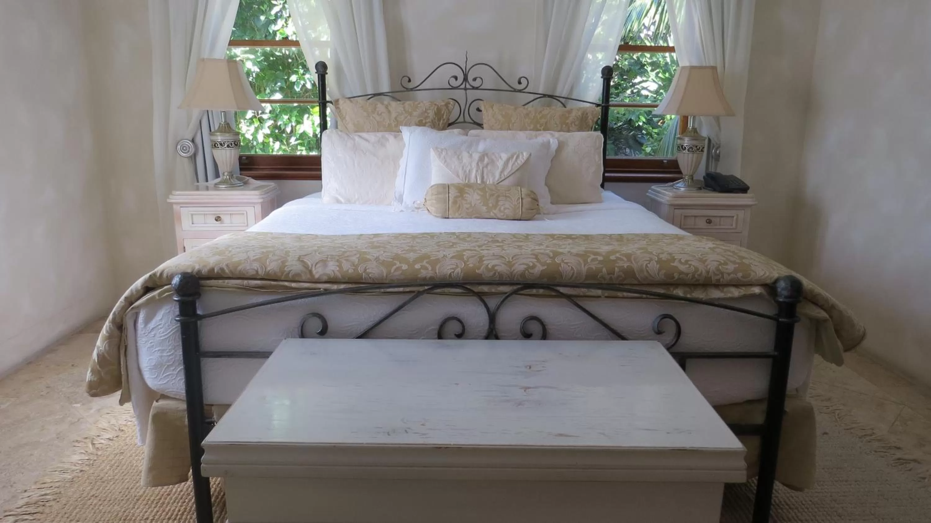 Bed in Victoria's At Wategos