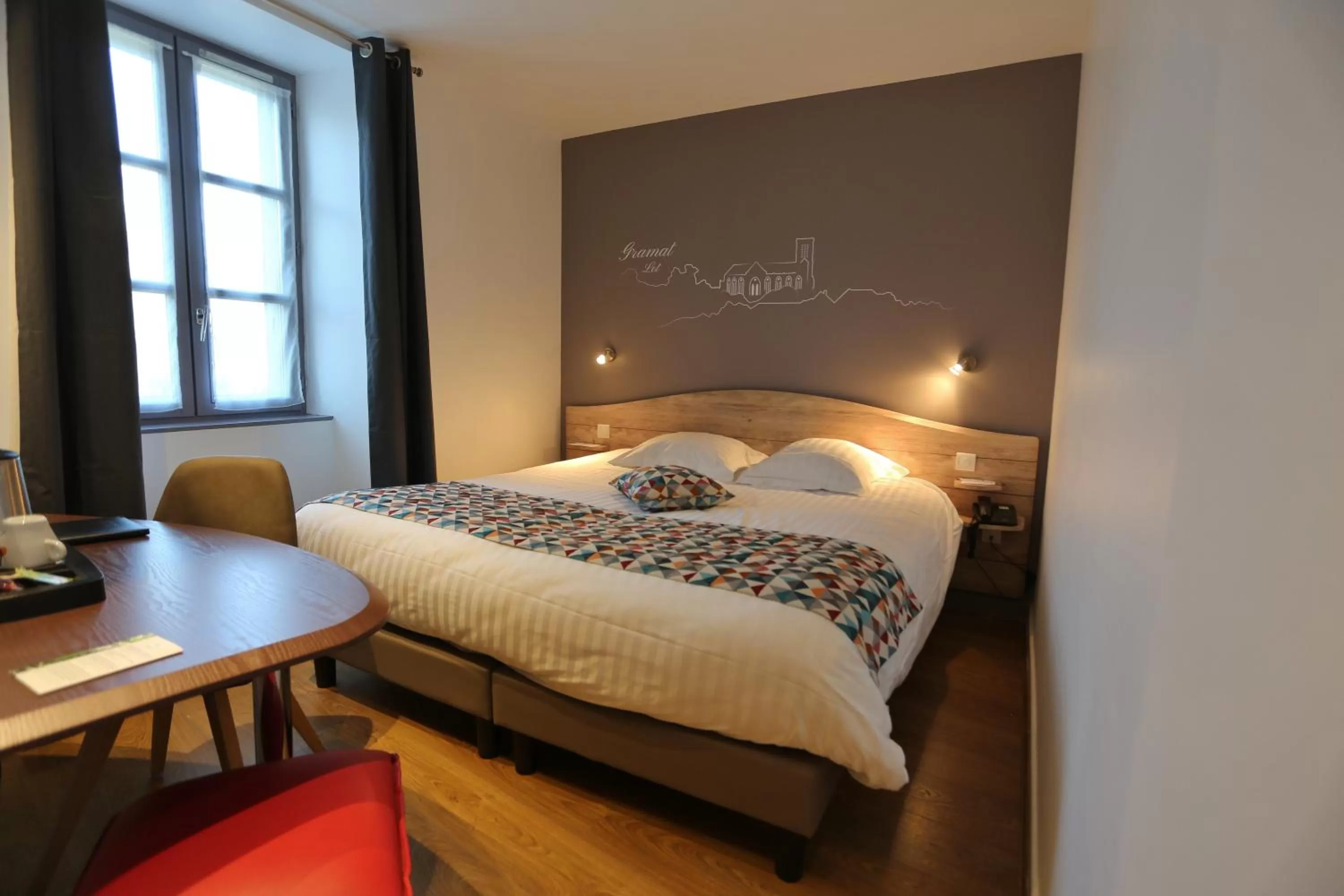 Bedroom, Bed in Best Western Le Pont d'Or