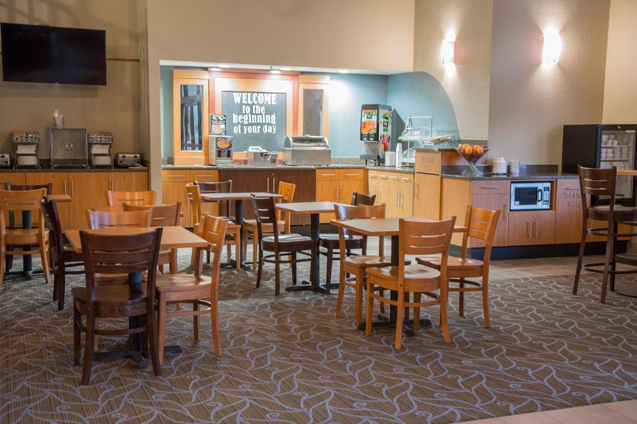 Restaurant/places to eat in AmericInn by Wyndham Mounds View Minneapolis