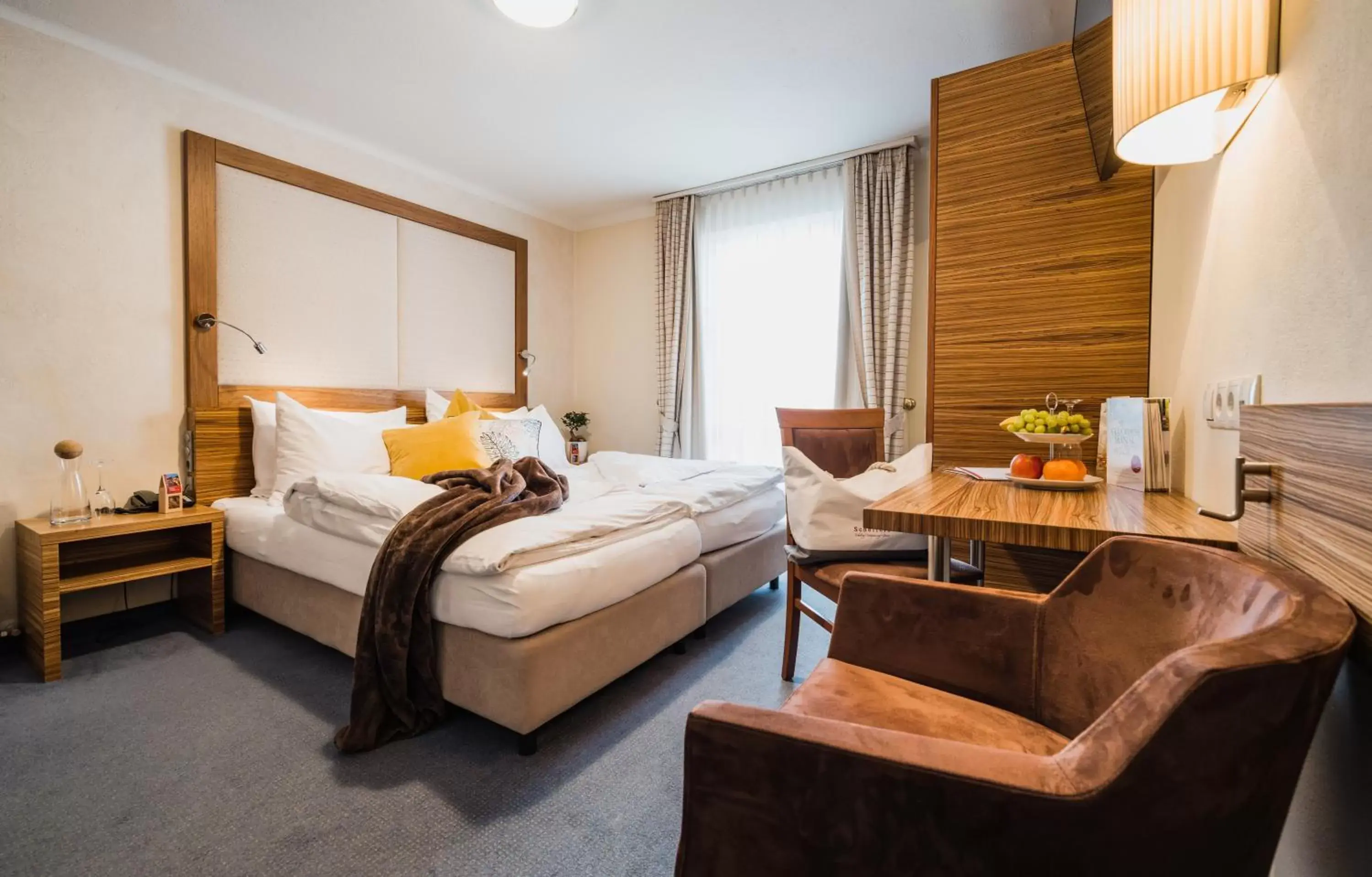 Standard Double Room in Scheffer's Hotel Standard Double Room in Scheffer's Hotel