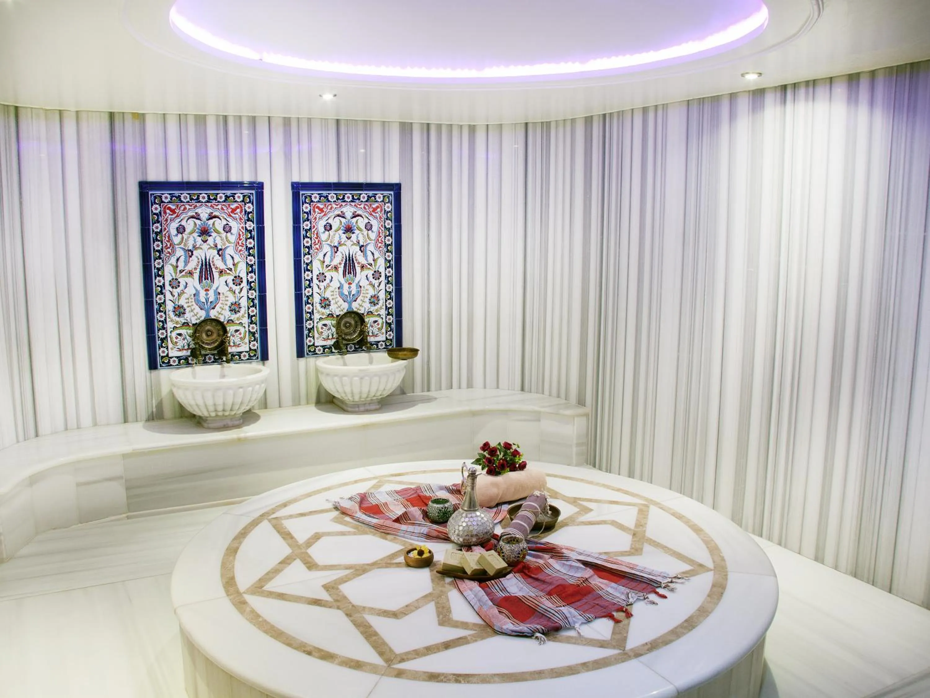 Steam room in Eurostar Old City Hotel & Spa