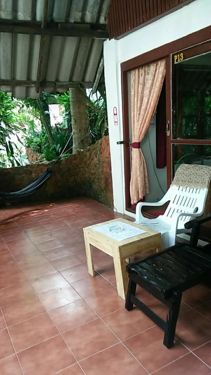 Family Bungalow with Air-Conditioning in Pine Bungalow Krabi