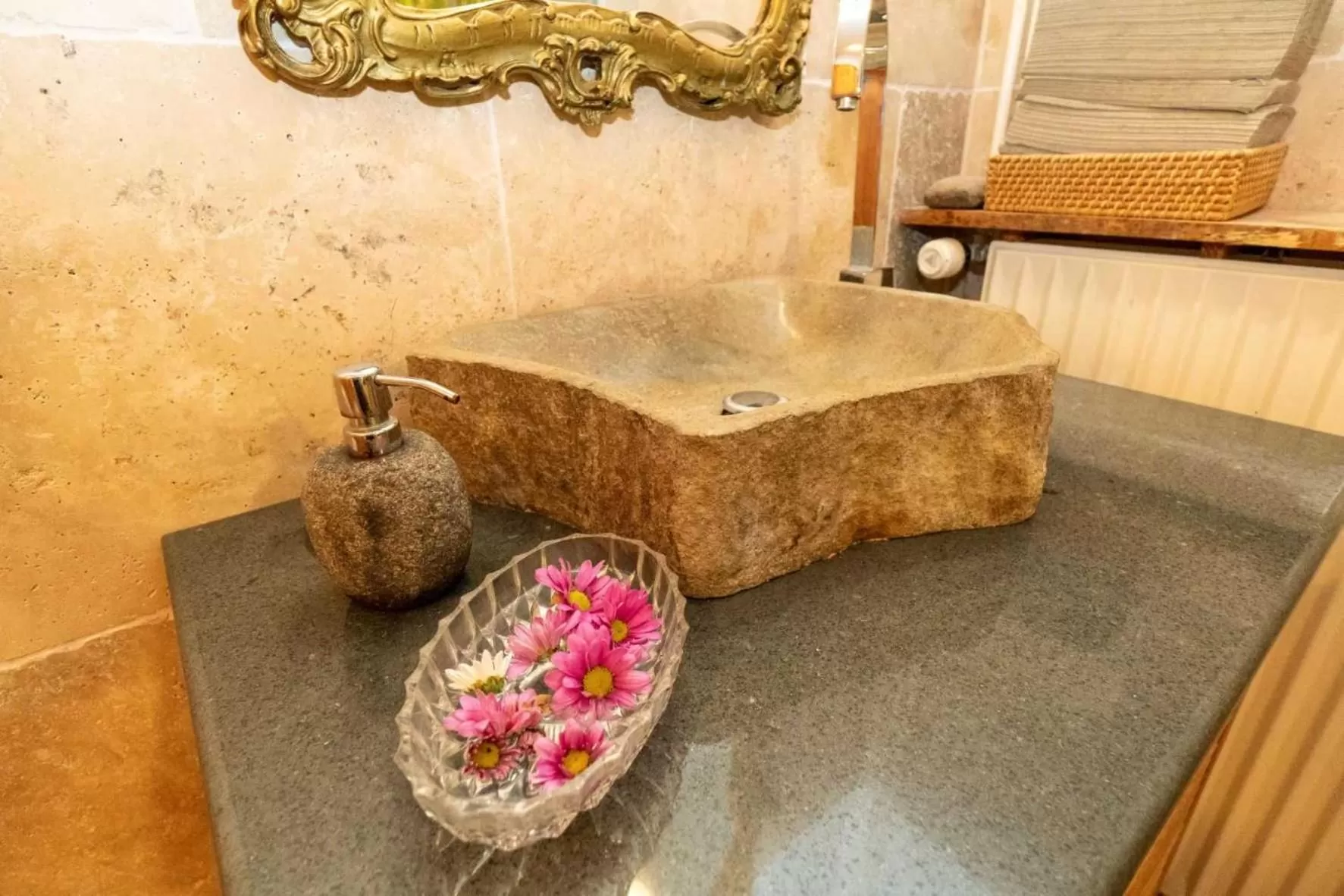 Toilet in Hotel Holsteinische Schweiz am Dieksee