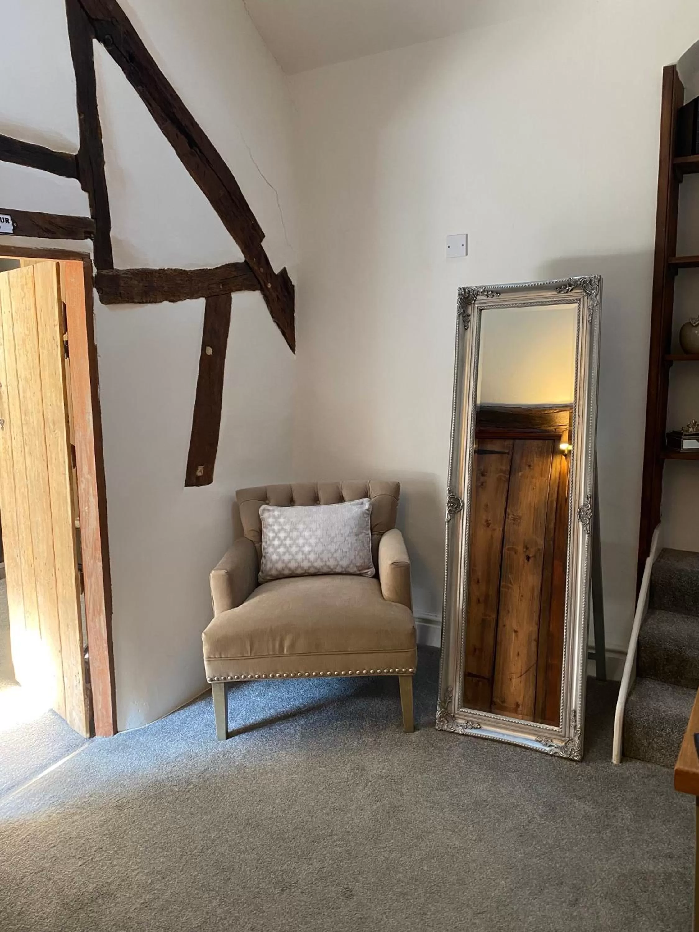 Seating area, Bed in B&Bat no3