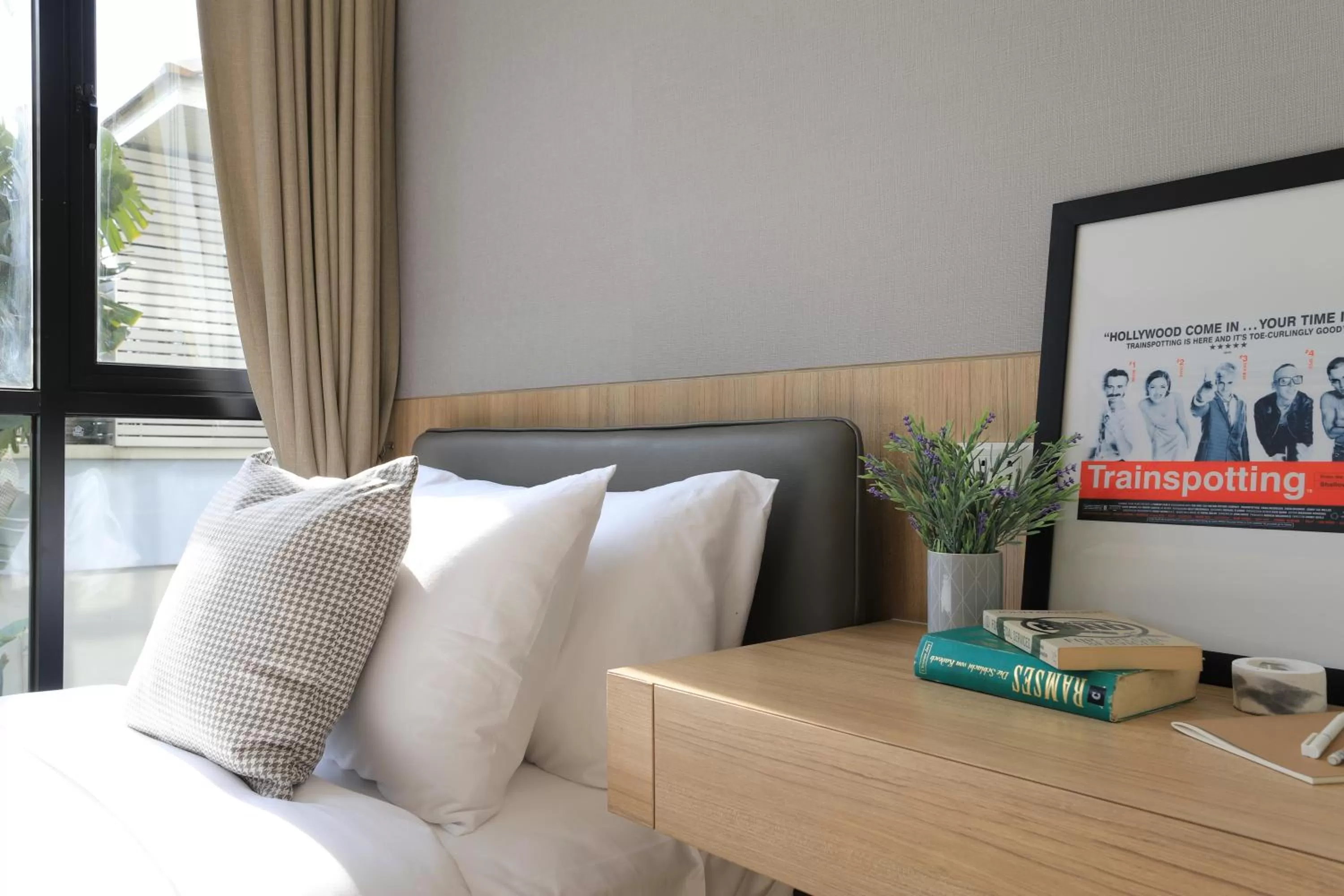 Bedroom in Alix Bangkok Hotel