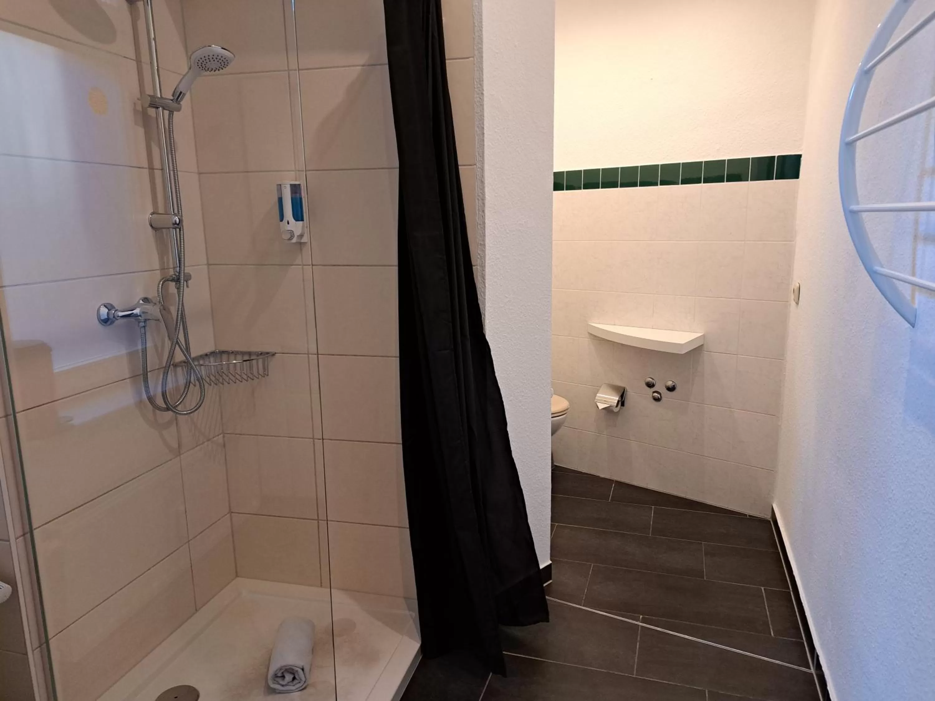 Bathroom in Apartment-Hotel Schillerplatz
