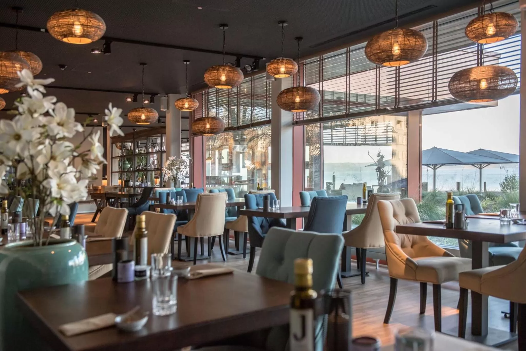 Restaurant/places to eat in Intermar Hotel & Apartments