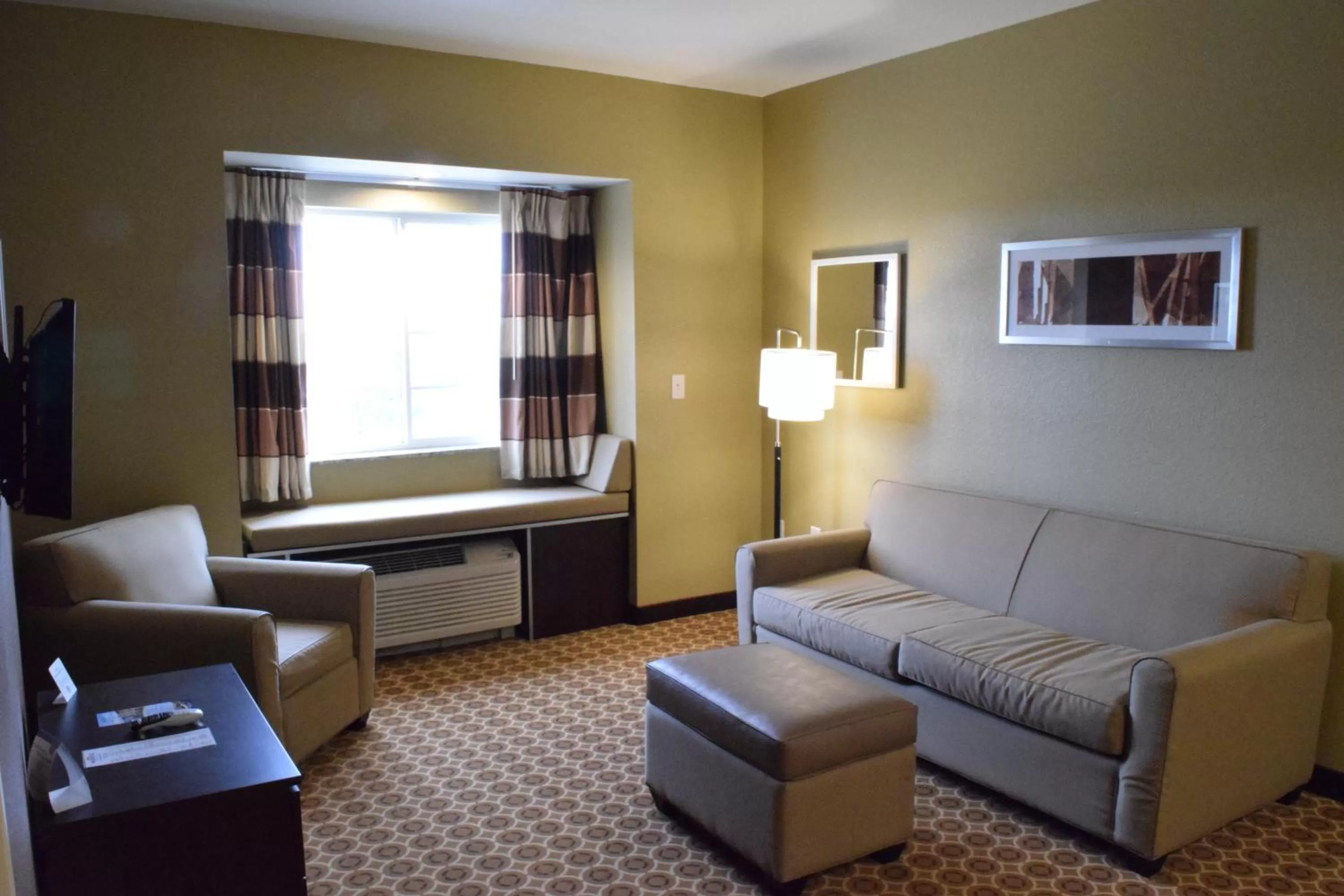 Day in Microtel Inn and Suites Pecos