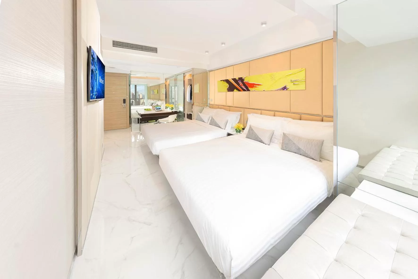 TV and multimedia, Bed in iclub AMTD Sheung Wan Hotel