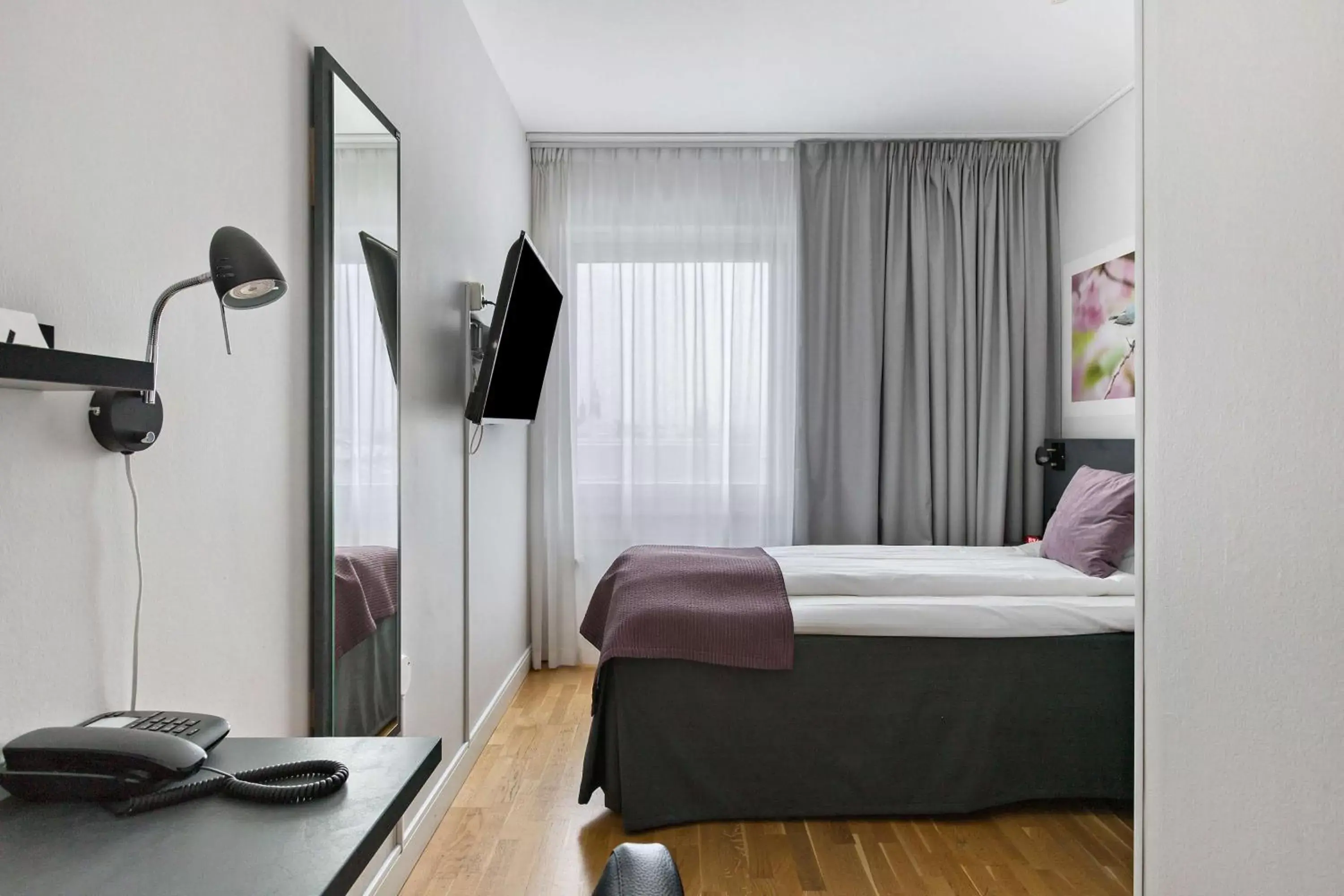 Superior Single Room - Non-Smoking in Best Western Plaza Hotel Superior Single Room - Non-Smoking in Best Western Plaza Hotel