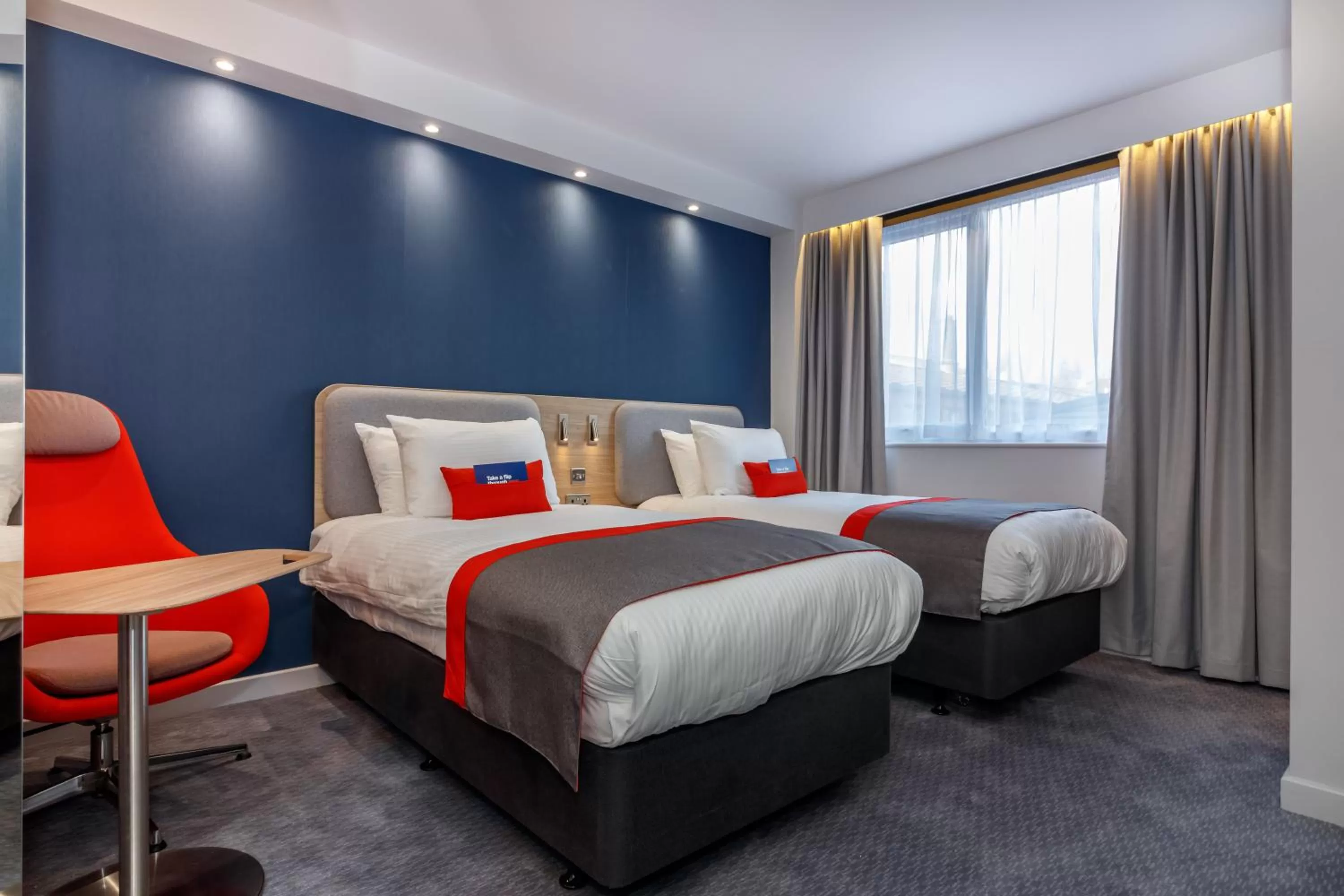 Photo of the whole room, Bed in Holiday Inn Express - Wigan by IHG